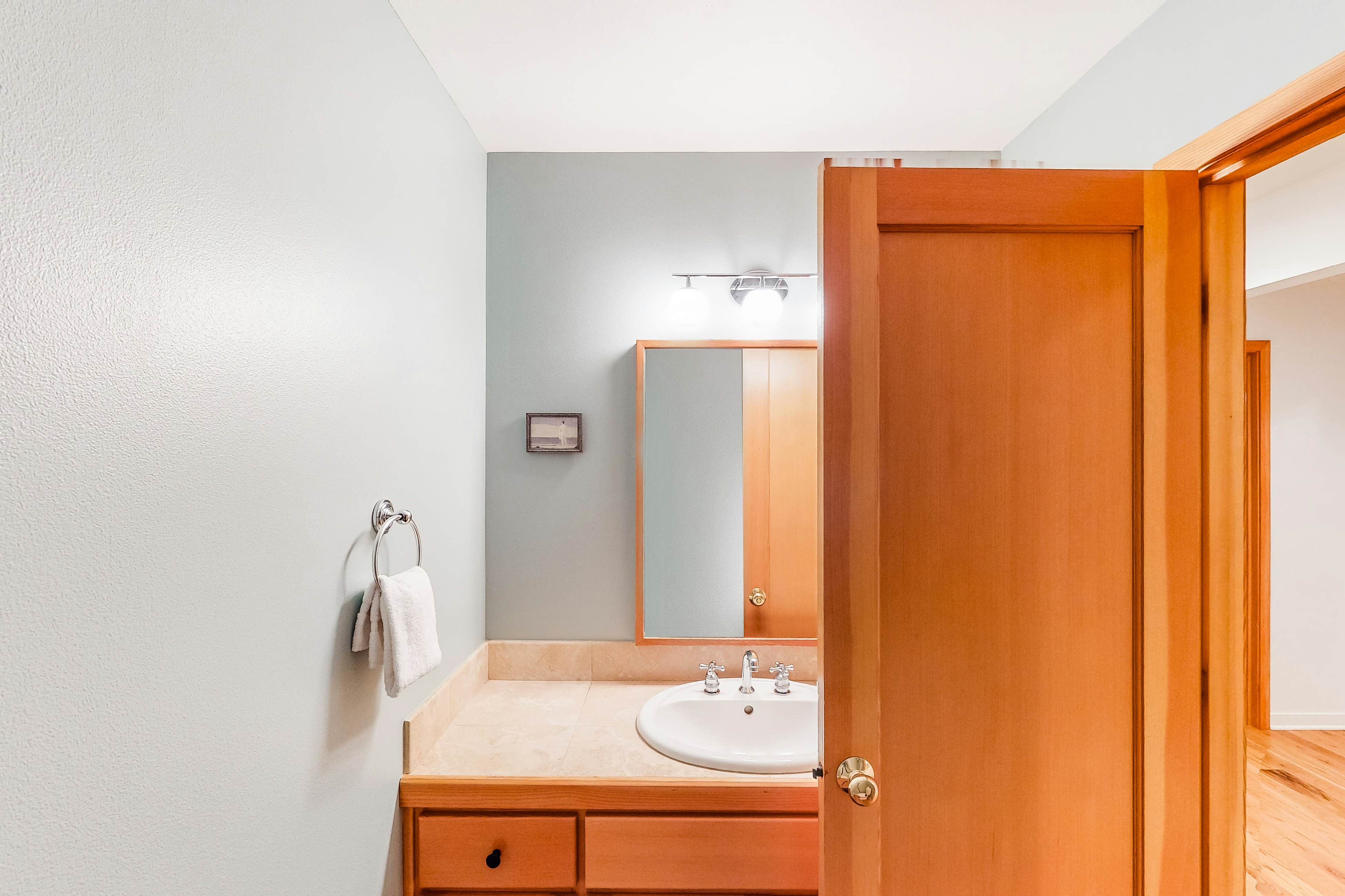 Luxury Riverfront Home with Several Acres Hot Tub and Swimming Holes Dogs OK