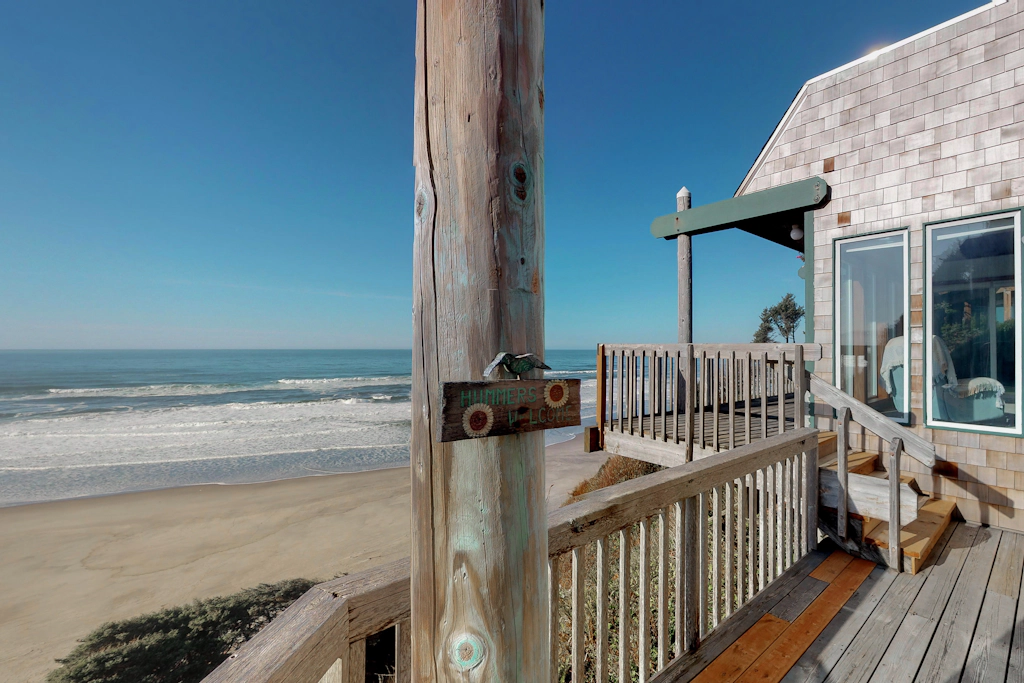 Dog Friendly Oceanfront House with Stunning Views Multi Level Deck and Fireplace