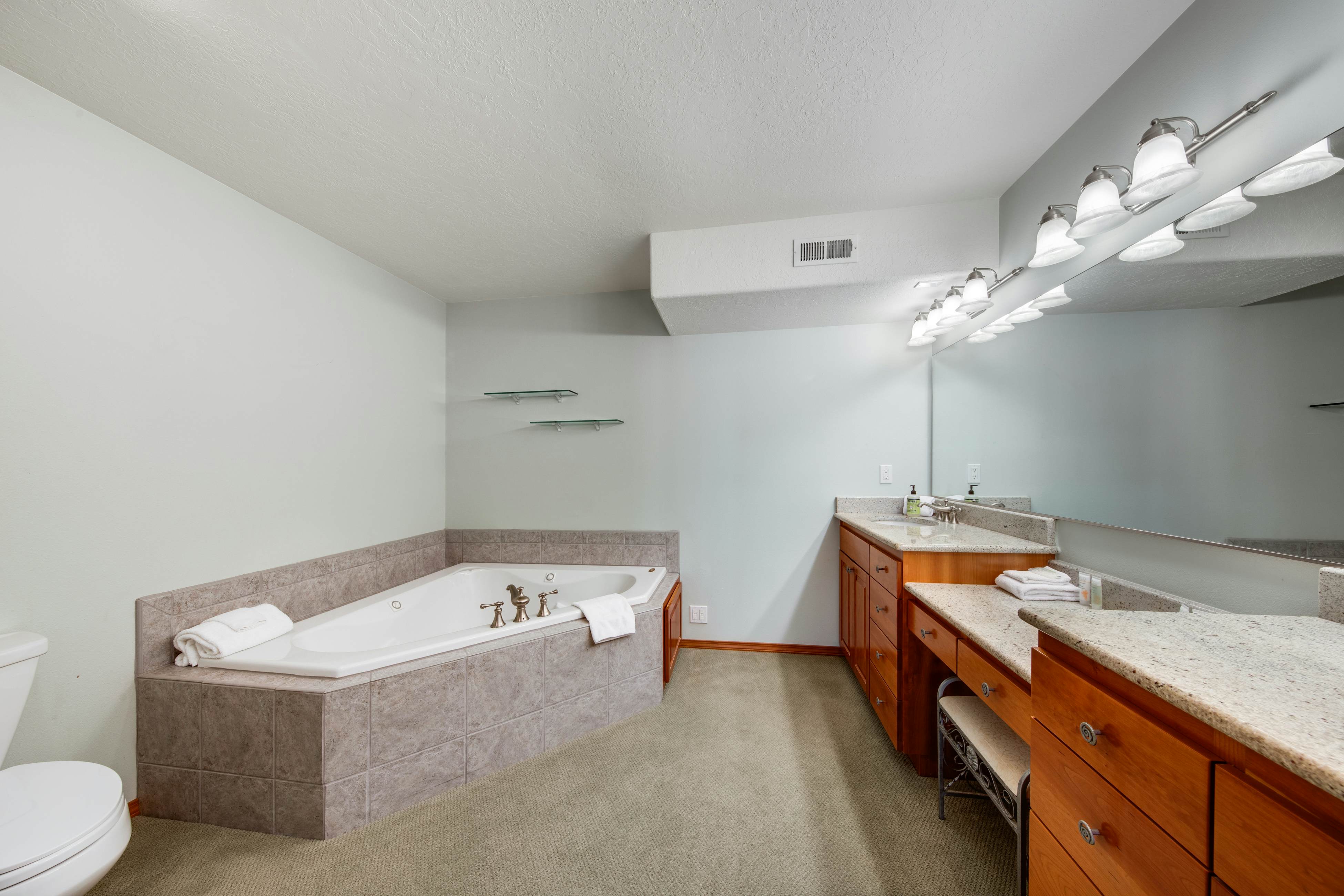 Dog Friendly Oceanfront House with Stunning Views Multi Level Deck and Fireplace