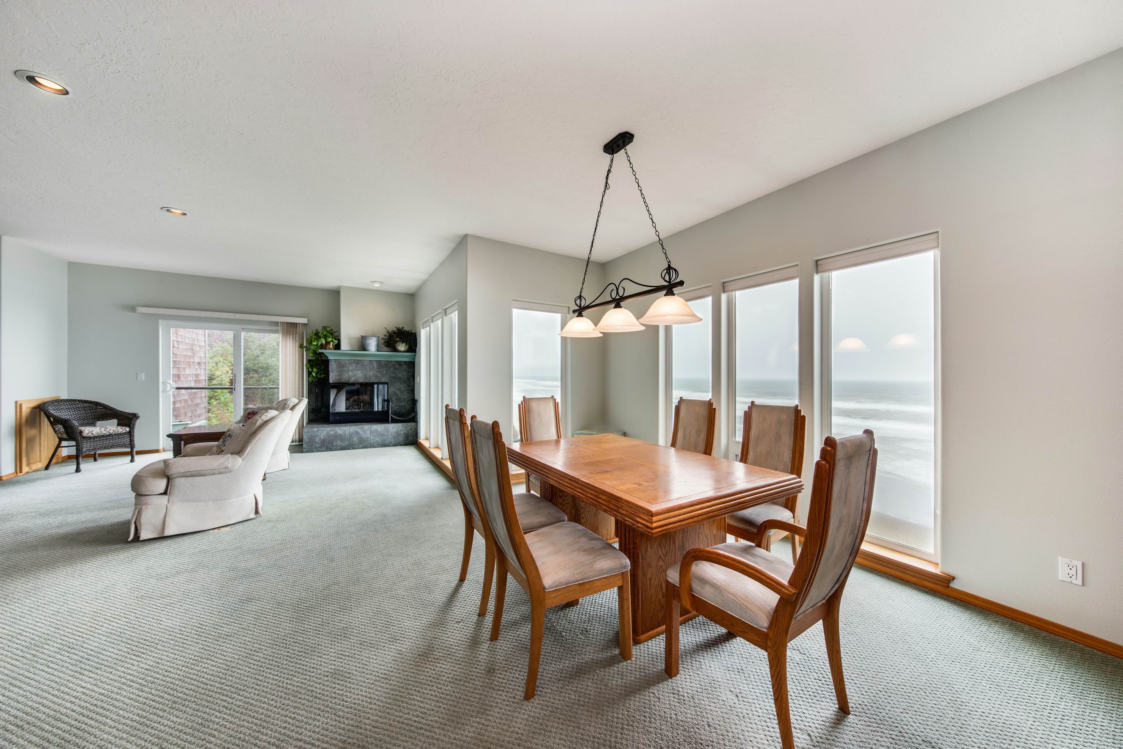 Dog Friendly Oceanfront House with Stunning Views Multi Level Deck and Fireplace