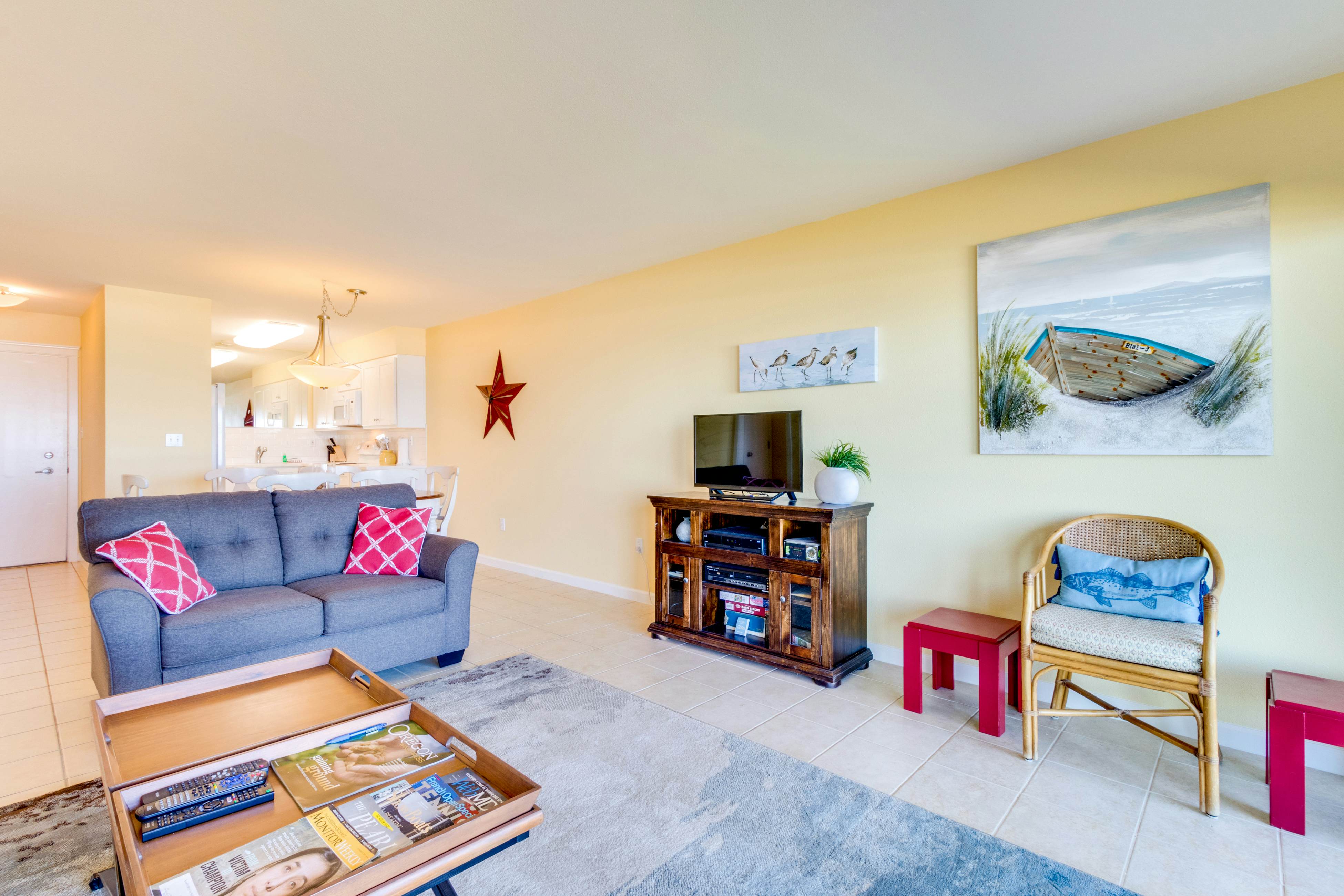 Dog-Friendly Oceanfront Condo with Sweeping Views and Beach Access