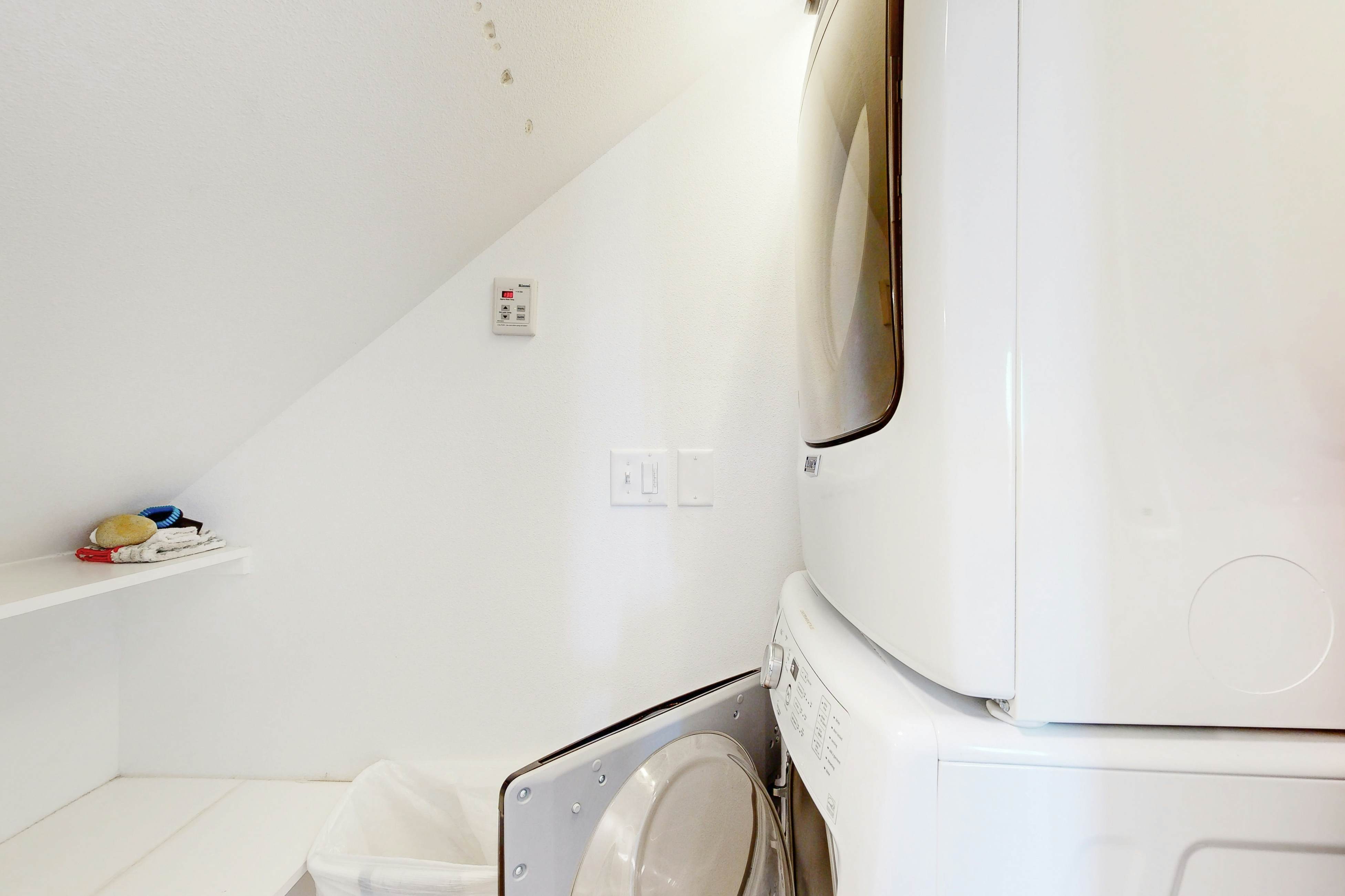 Ocean-view home in Olivia Beach with decks, fireplaces & pool access - dogs ok