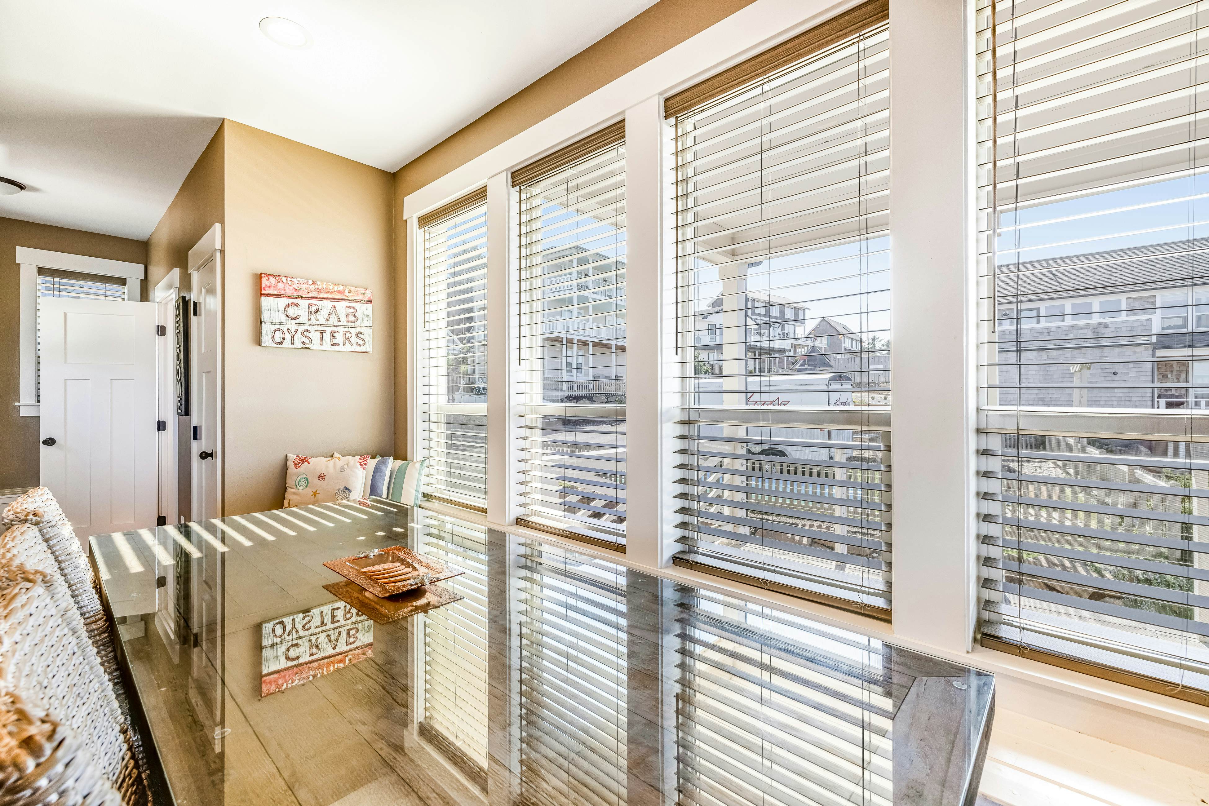 Coastal Oasis Near the Beach & Town W/ Private Hot Tub, Fast WiFi & Ocean Views