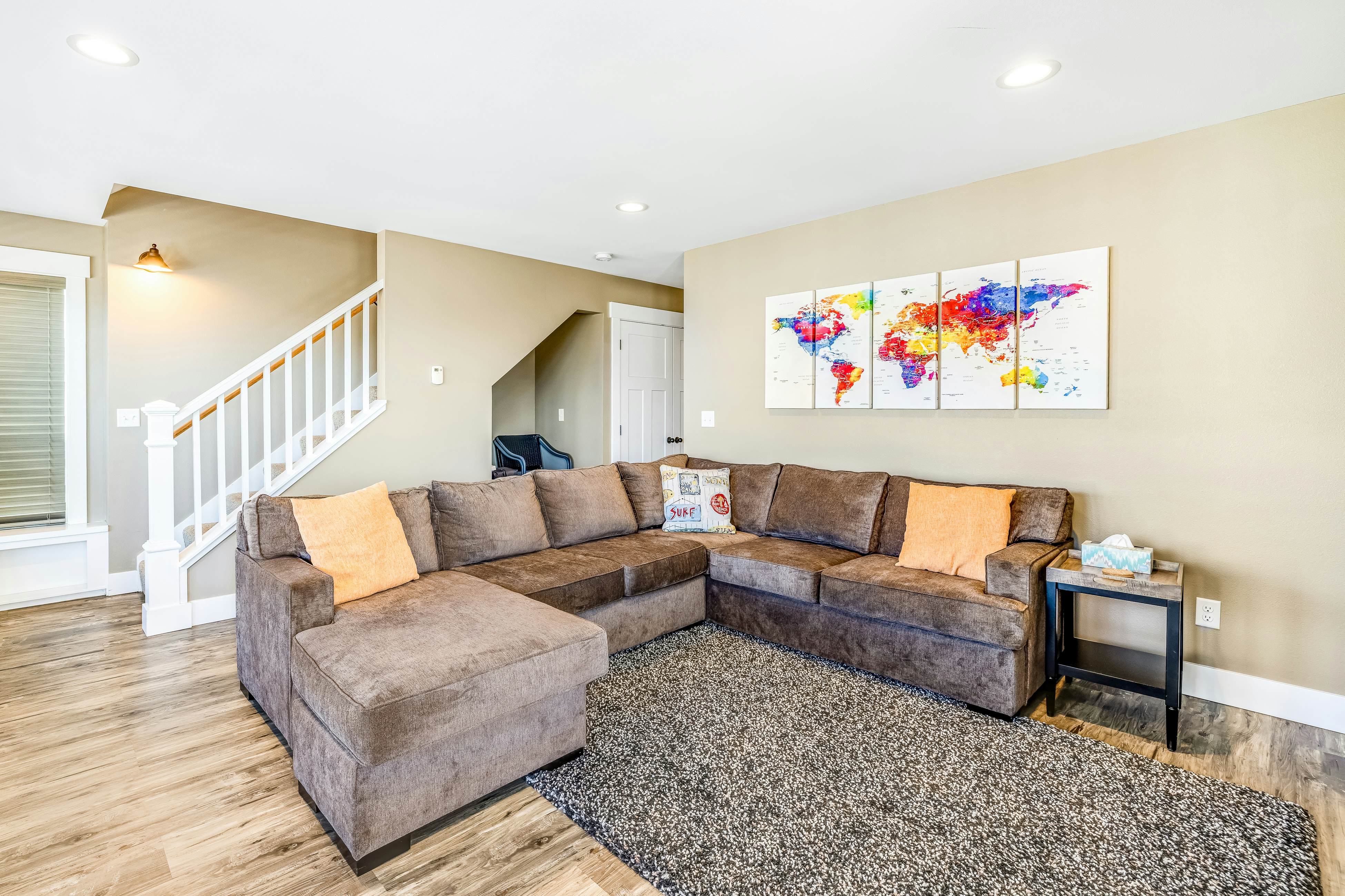 Coastal Oasis Near the Beach & Town W/ Private Hot Tub, Fast WiFi & Ocean Views