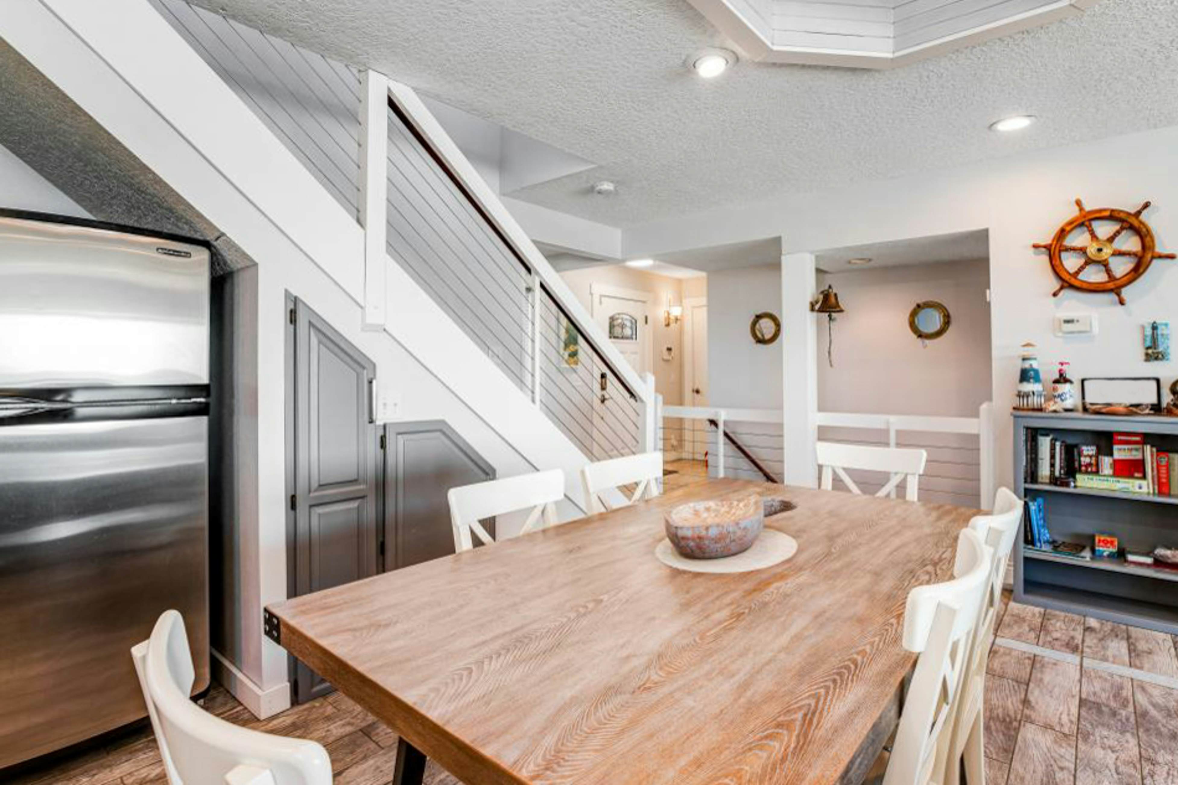 Dog-friendly oceanfront home with views, fireplace, hot tub & washer/dryer