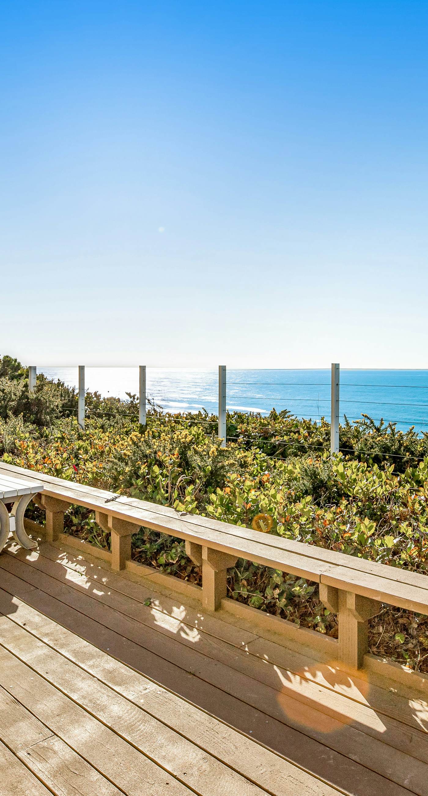 Dog friendly oceanfront home with views fireplace hot tub and washer dryer