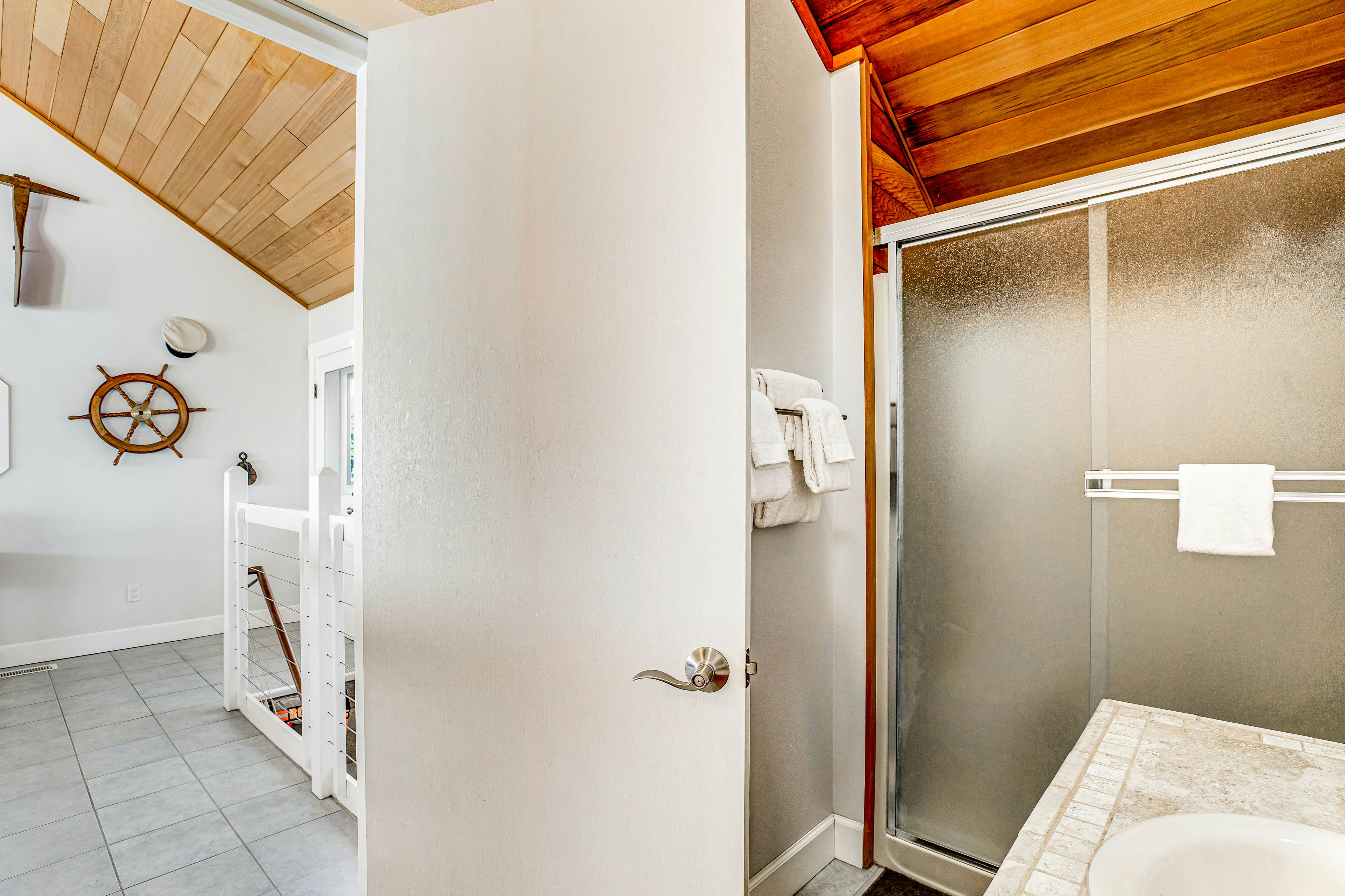 Dog-friendly oceanfront home with views, fireplace, hot tub & washer/dryer