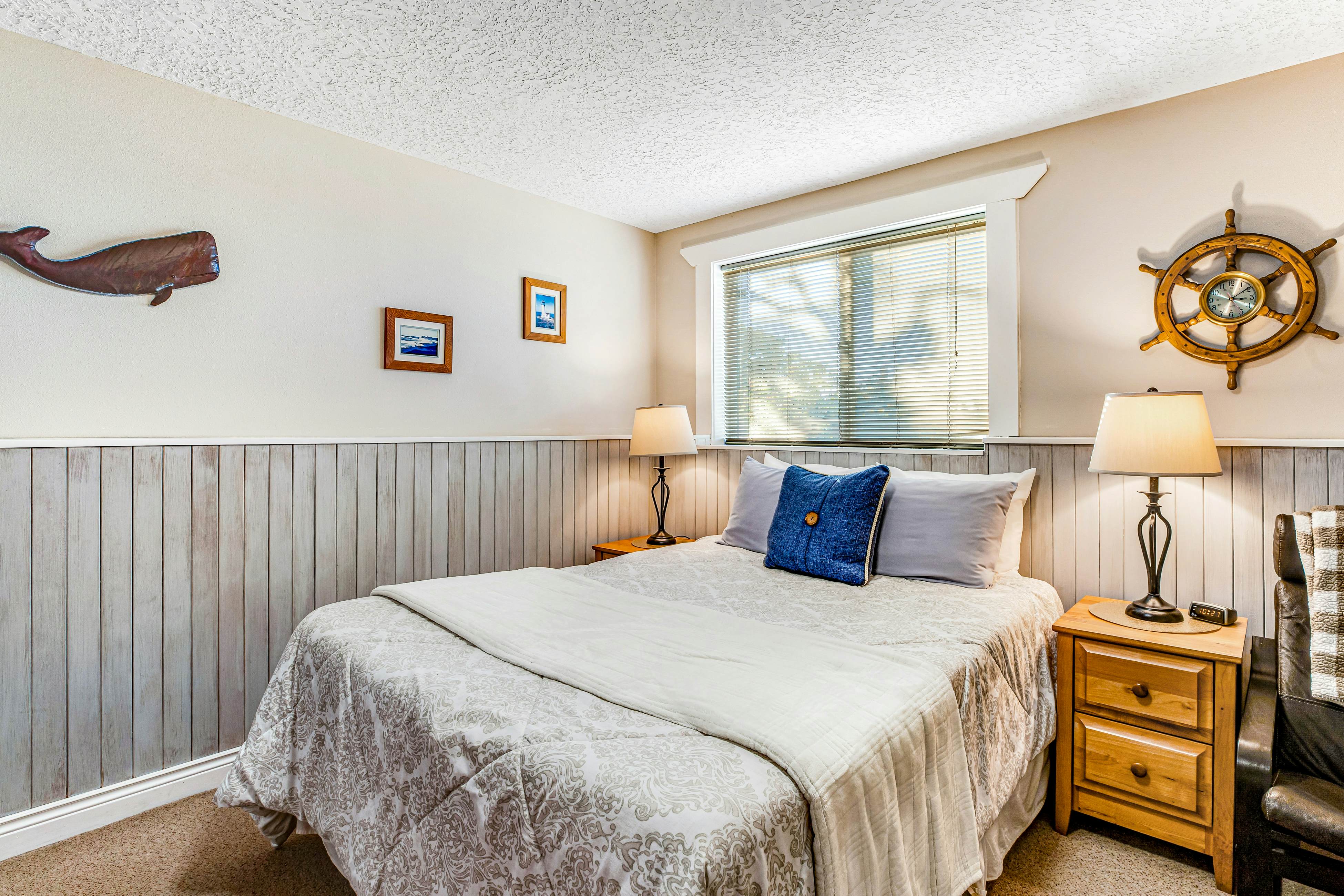 Dog-friendly oceanfront home with views, fireplace, hot tub & washer/dryer