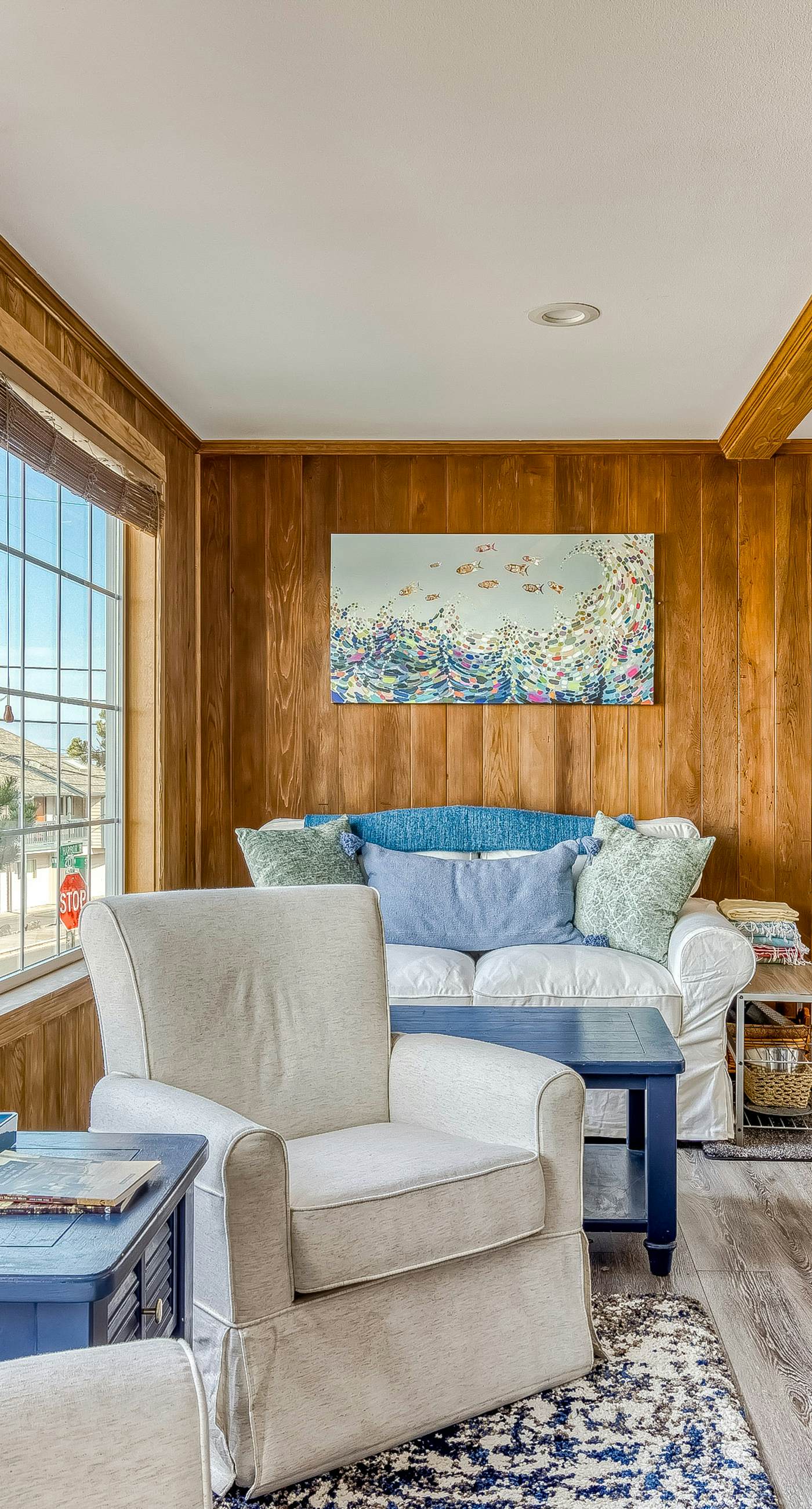 Ocean view home 1 block from the beach with hot tub deck and fireplace