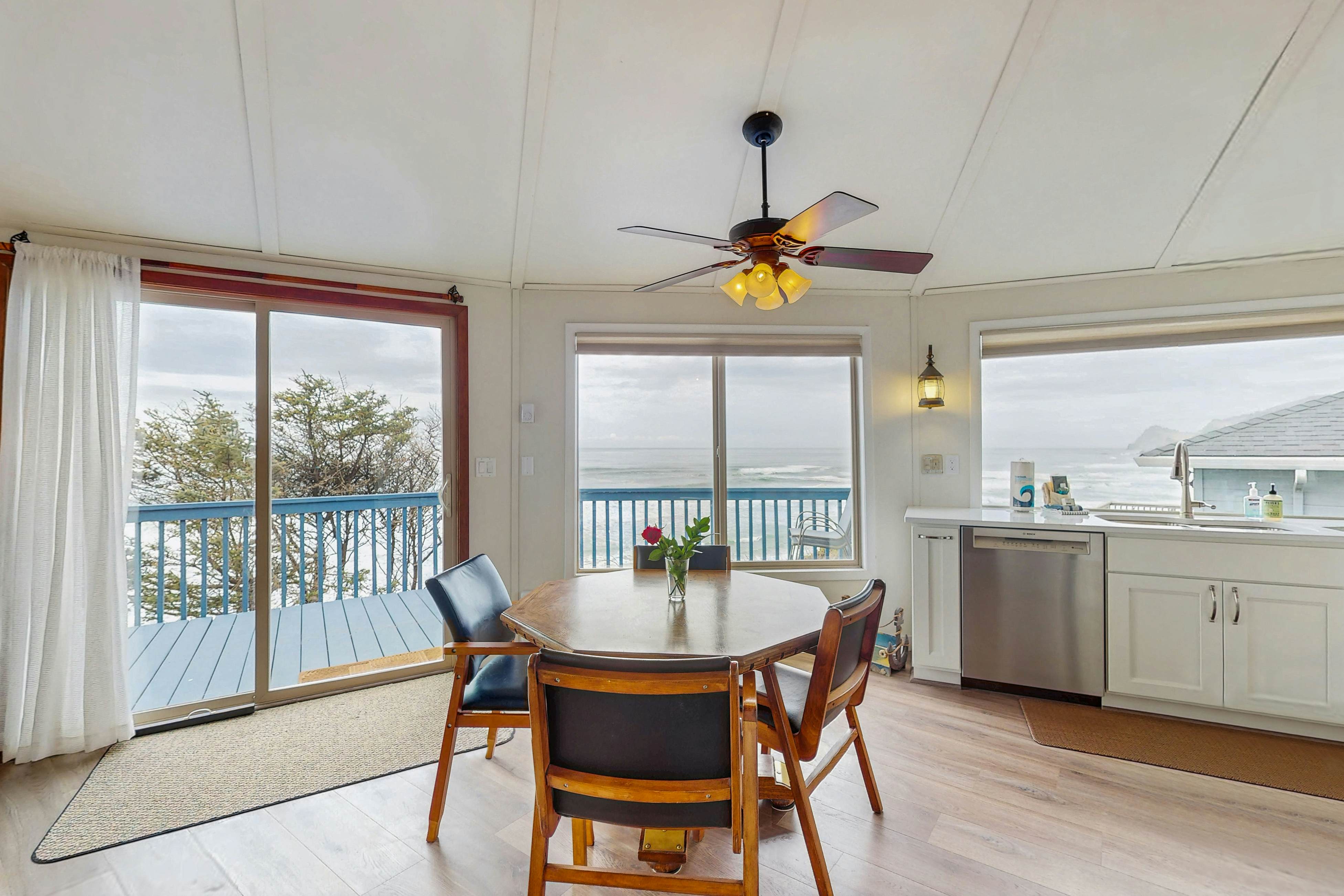 Dog-friendly, oceanfront home with private hot tub, sauna & incredible view