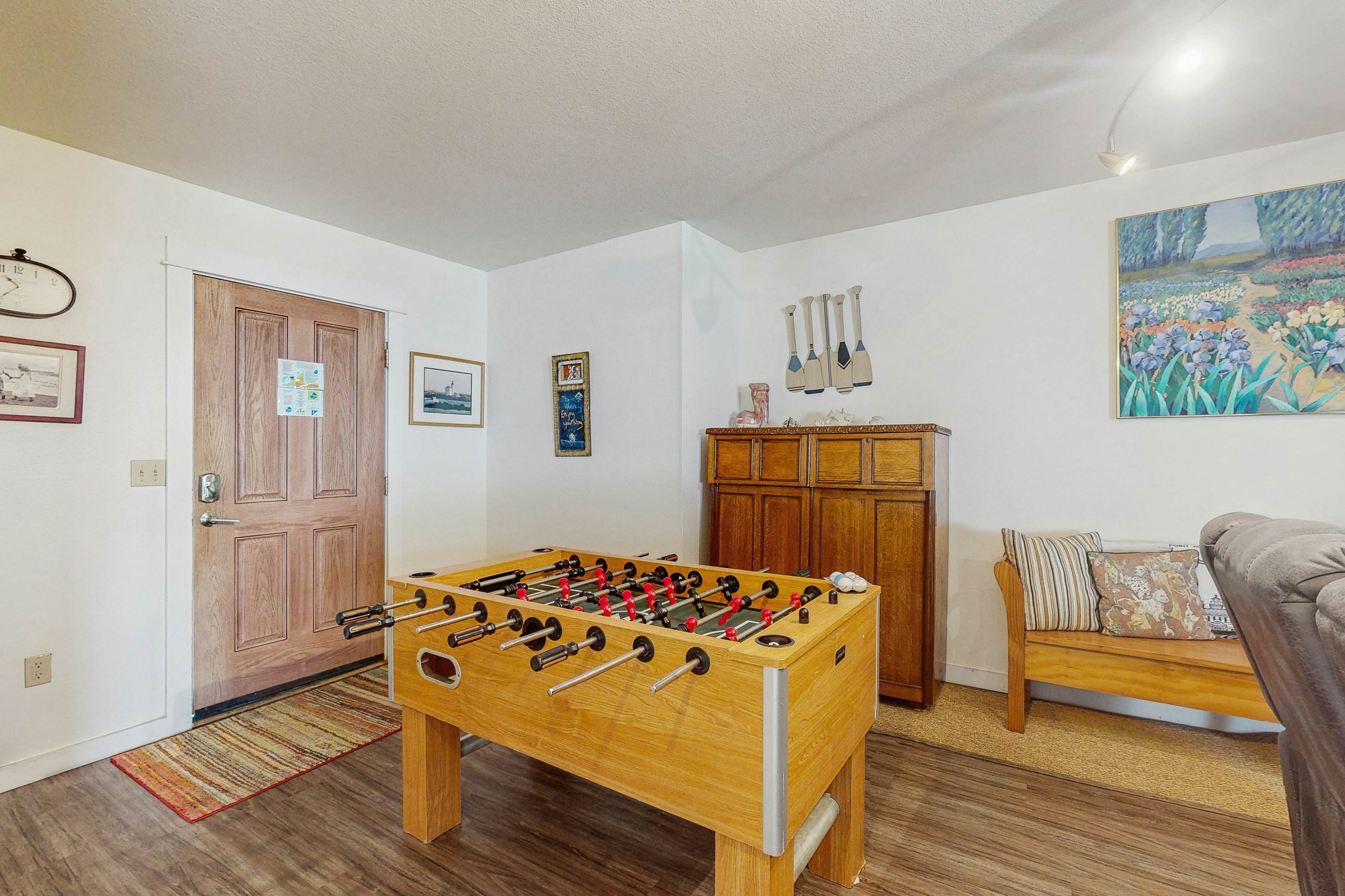 Dog-friendly, oceanfront home with private hot tub, sauna & incredible view