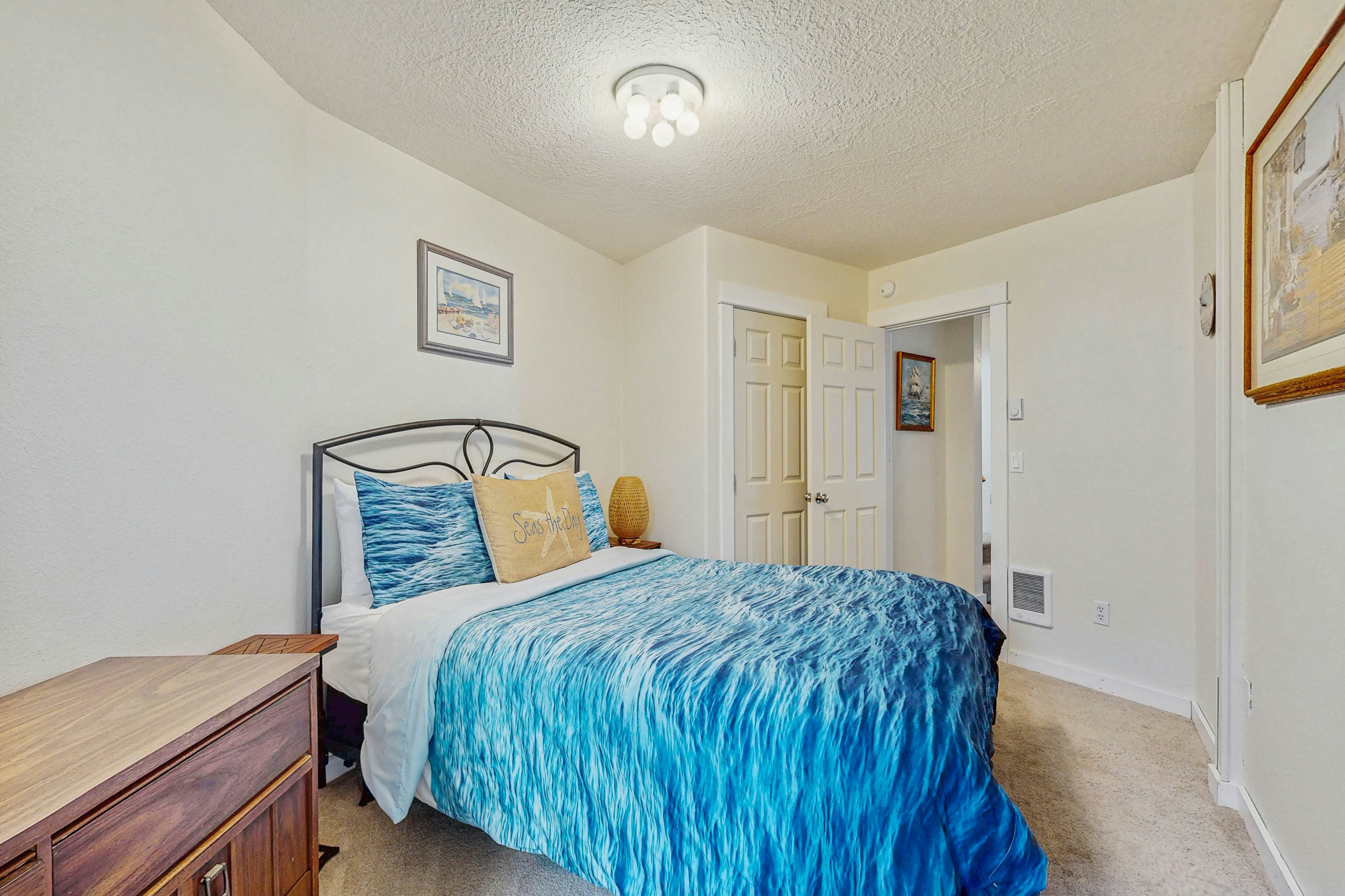 Dog-friendly, oceanfront home with private hot tub, sauna & incredible view