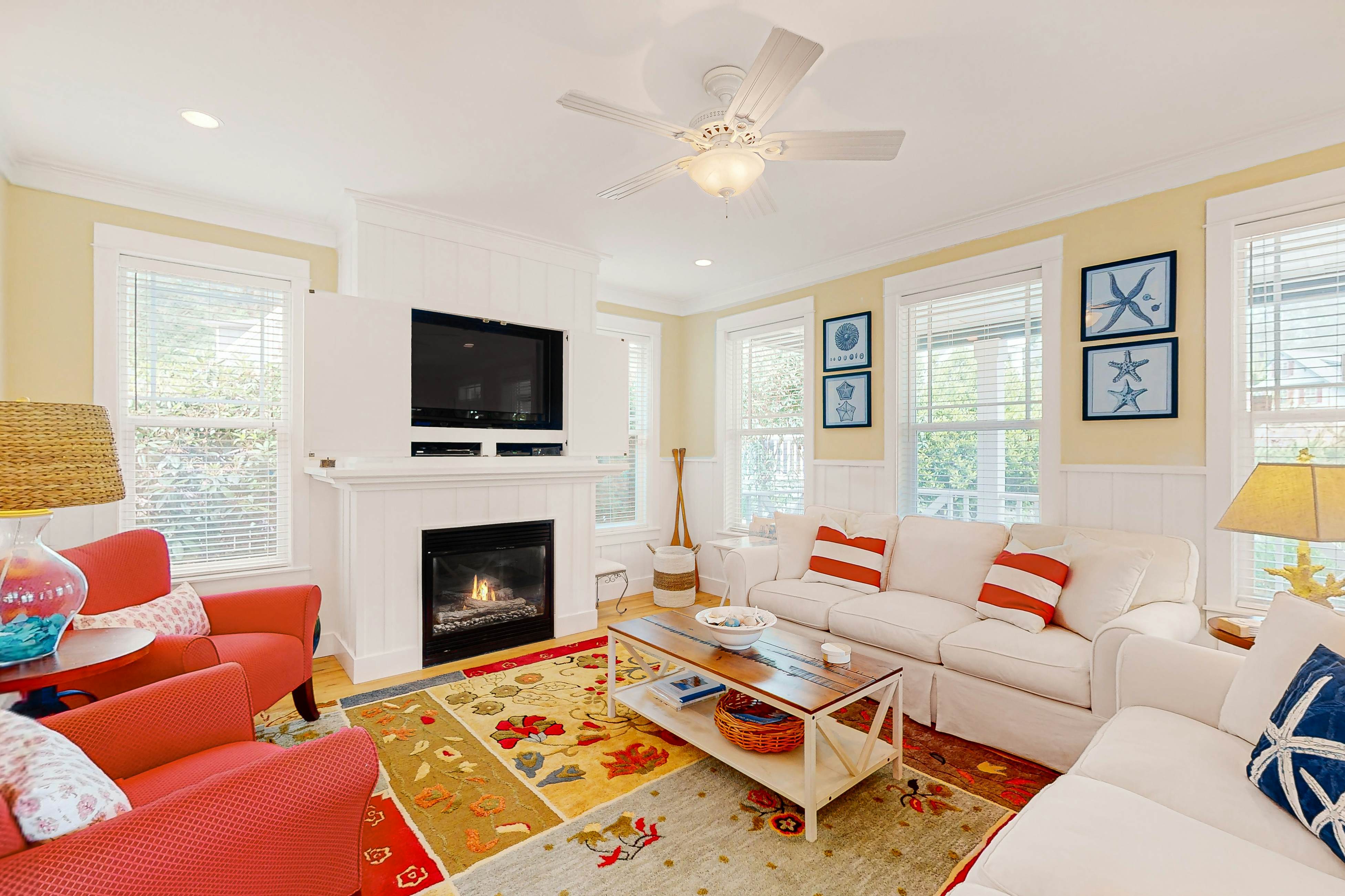 Charming coastal cottage on the boardwalk with covered porch - walk to the beach