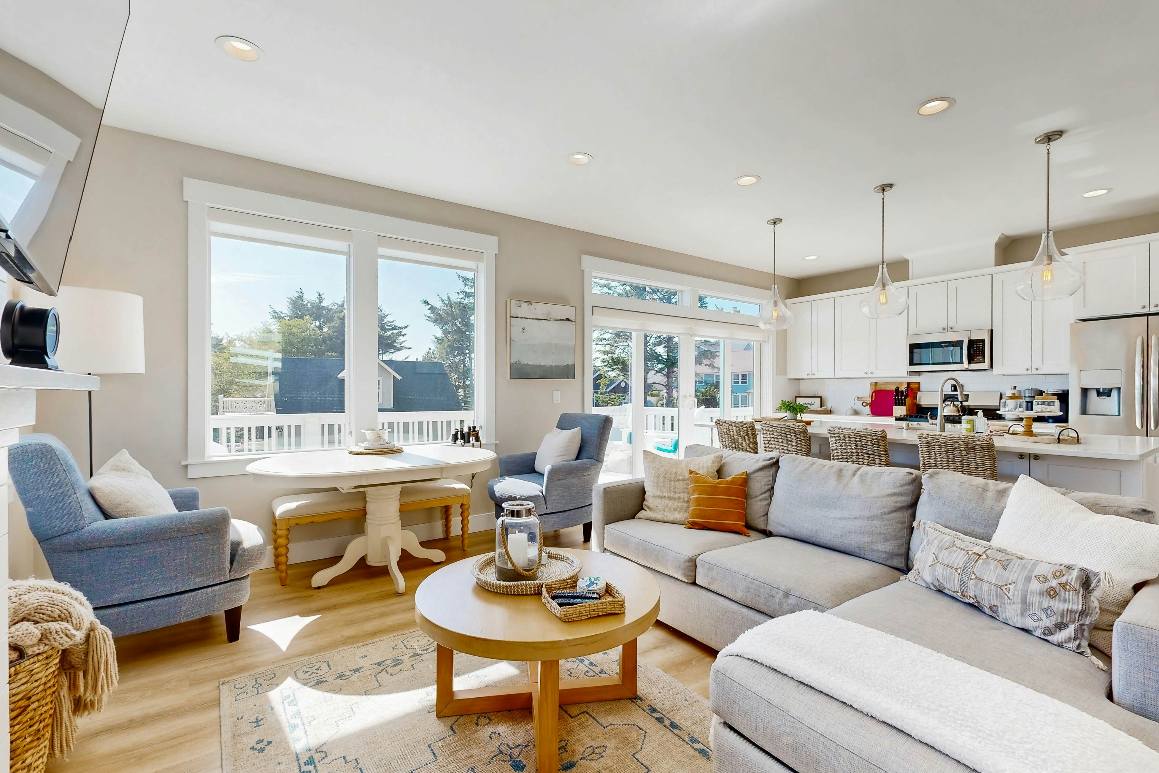 Discover Coastal Bliss: Your Perfect Retreat Awaits in Lincoln City