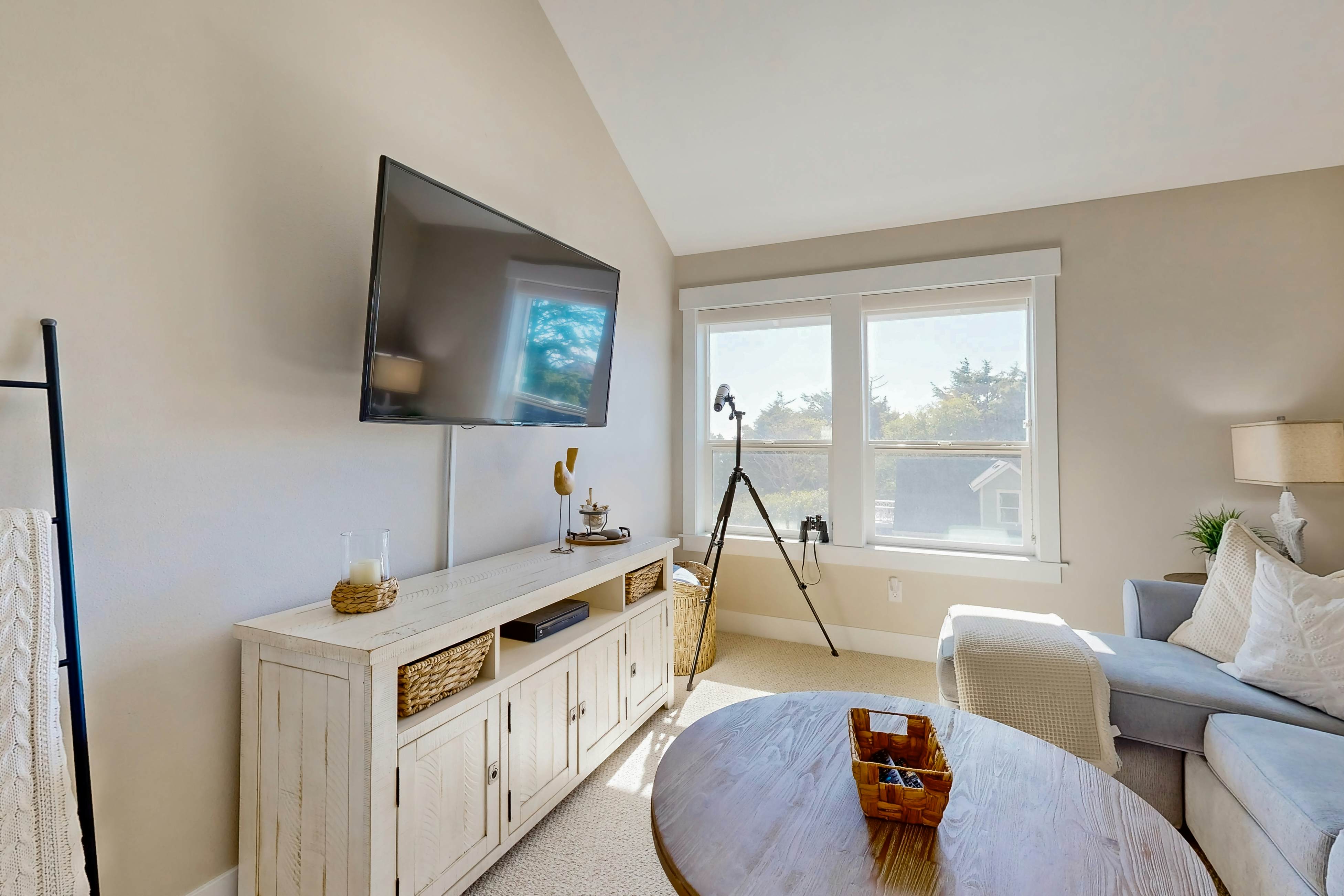 Discover Coastal Bliss: Your Perfect Retreat Awaits in Lincoln City