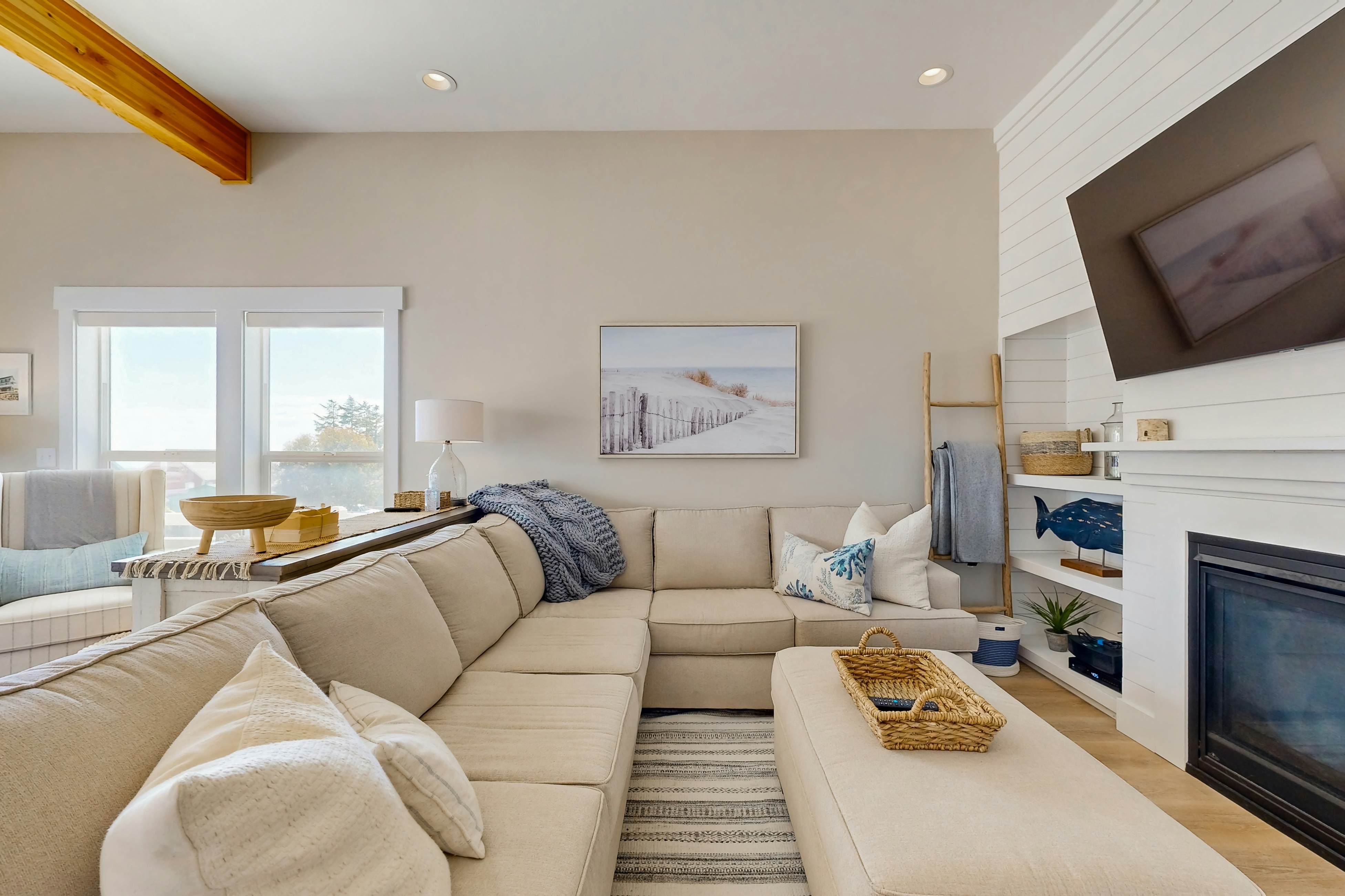 Discover Coastal Bliss: Your Perfect Retreat Awaits in Lincoln City