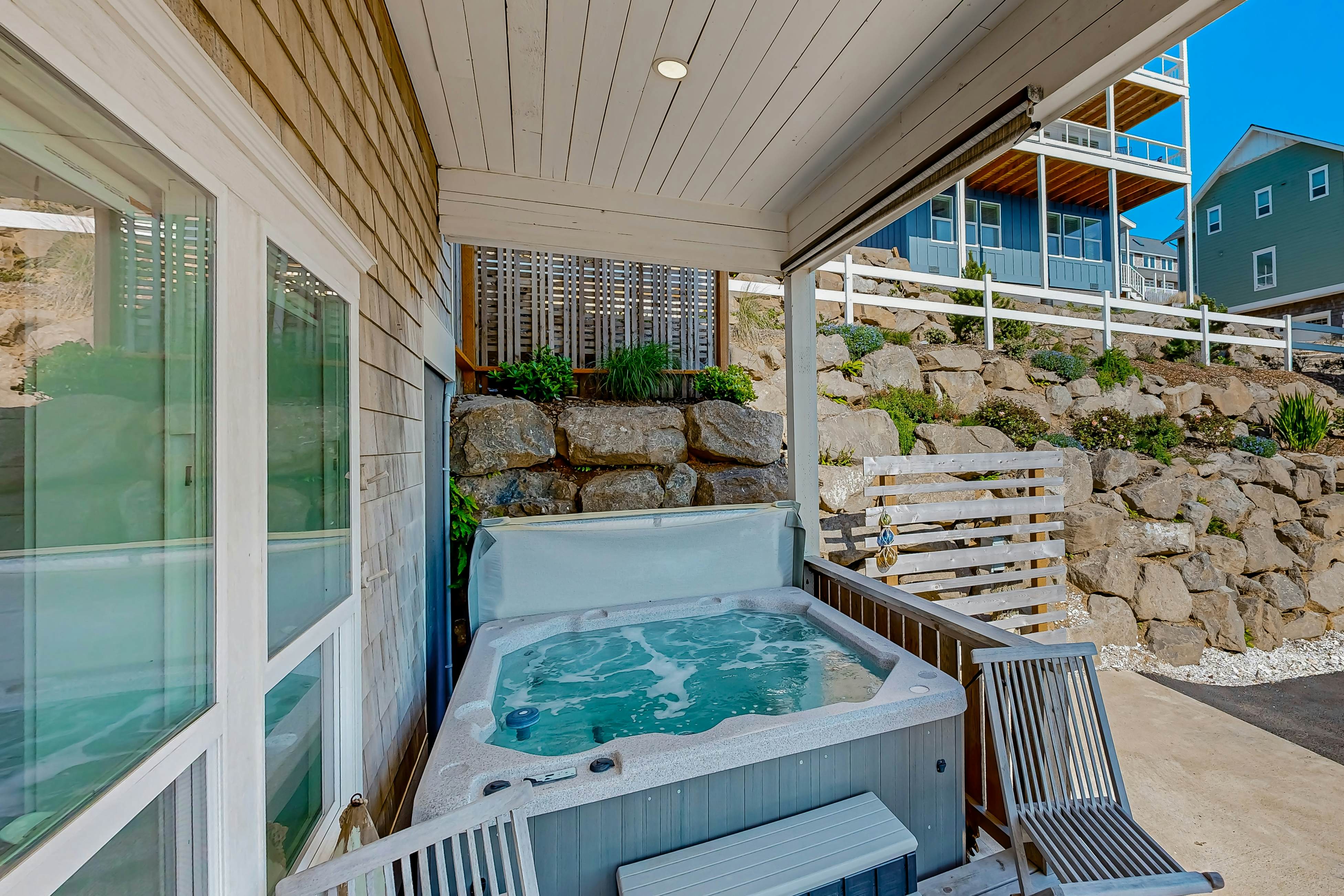 Discover Coastal Bliss: Your Perfect Retreat Awaits in Lincoln City