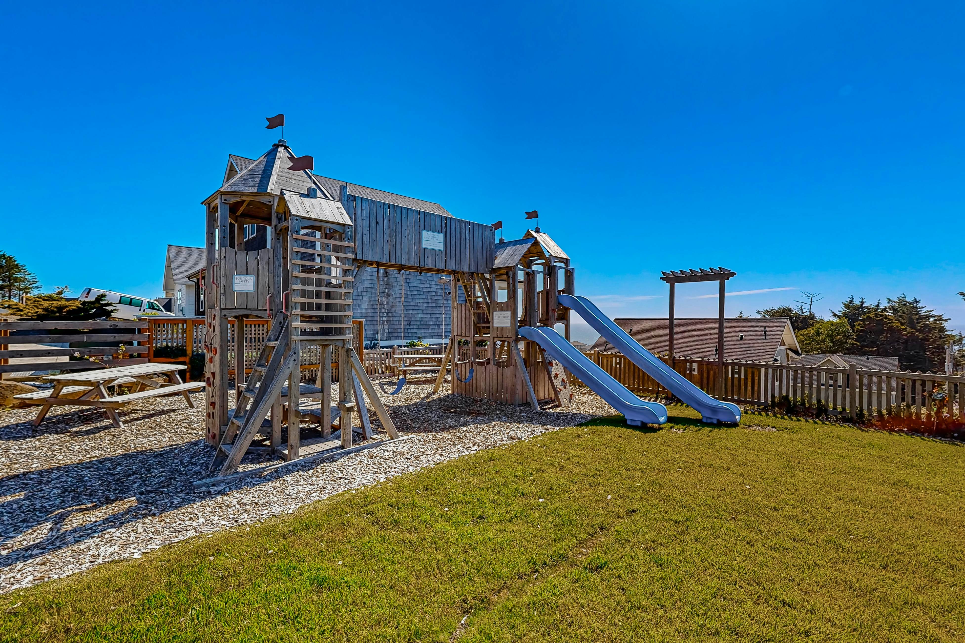 Discover Coastal Bliss: Your Perfect Retreat Awaits in Lincoln City