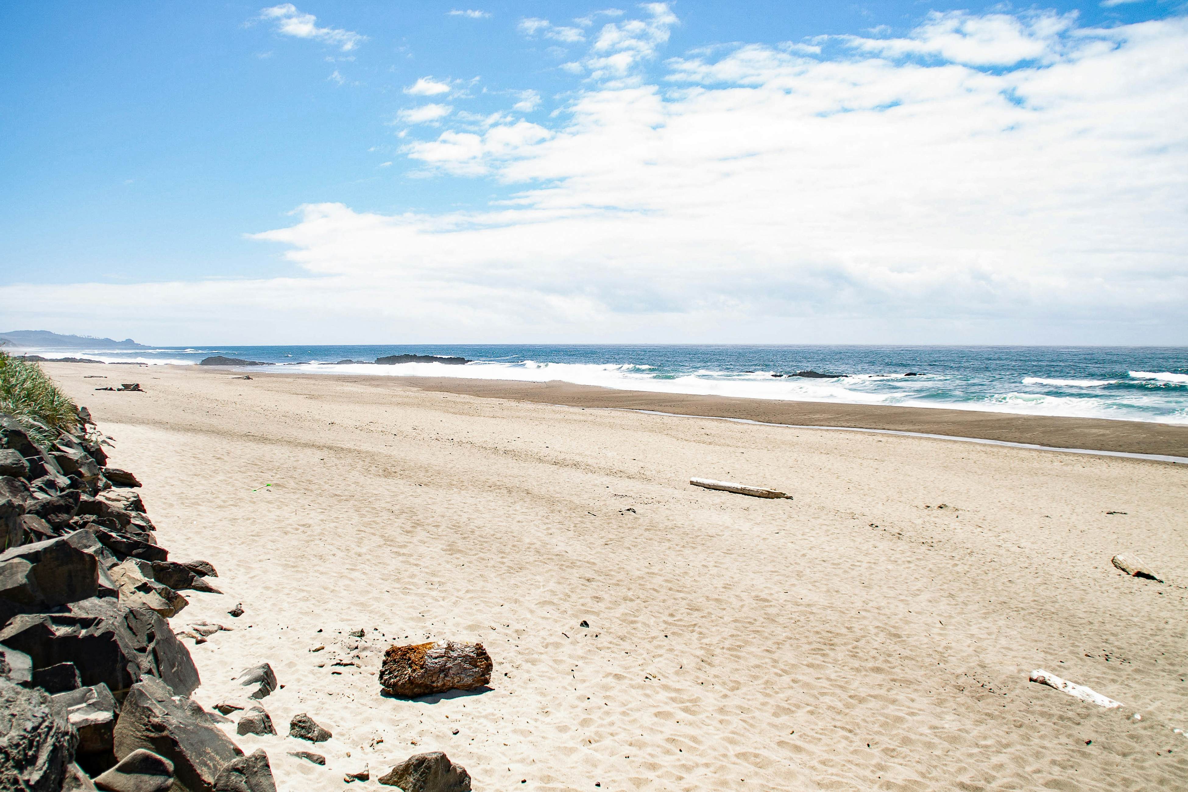Discover Coastal Bliss: Your Perfect Retreat Awaits in Lincoln City
