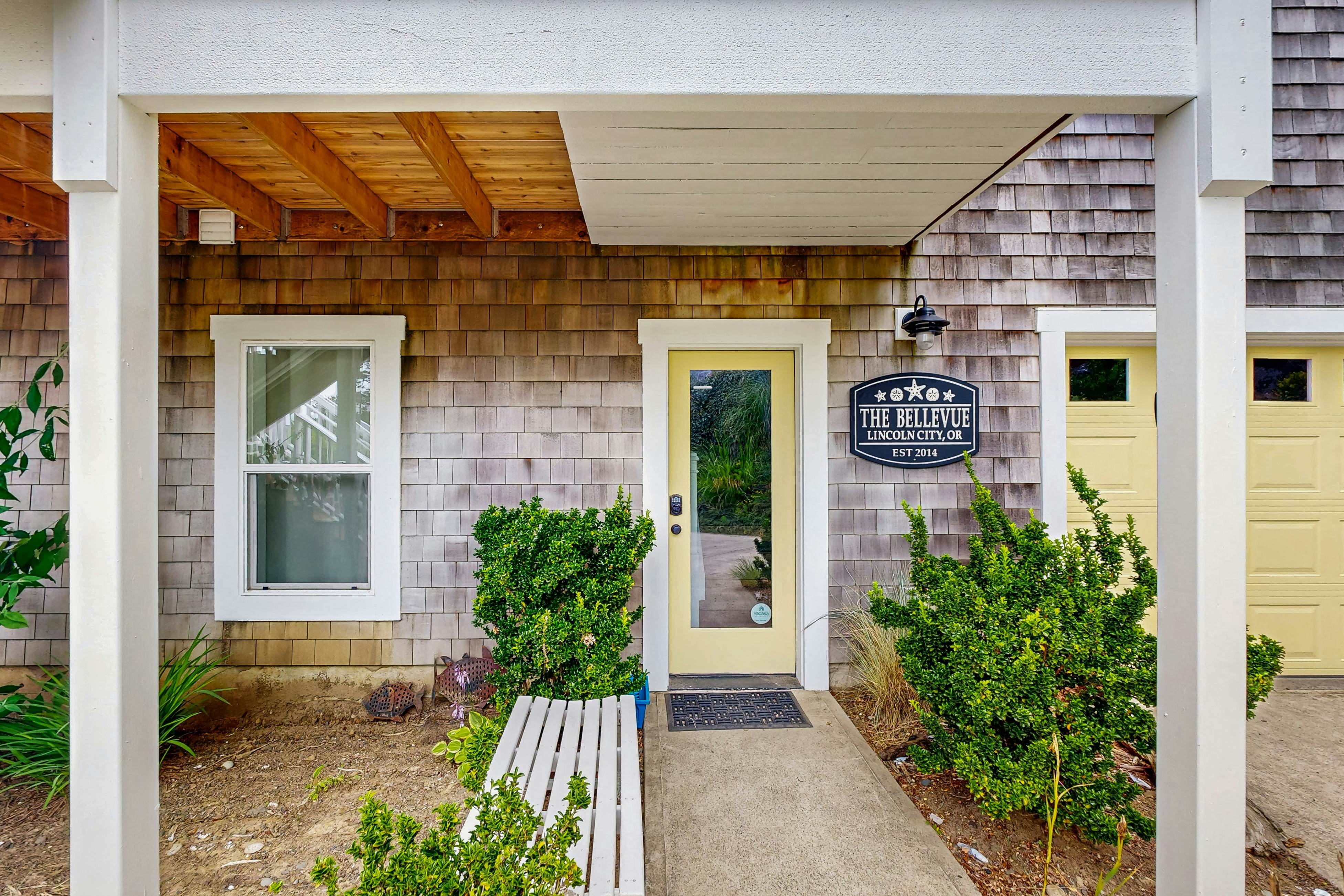 Ocean-view home with hot tub, game room, furnished deck, & fireplaces