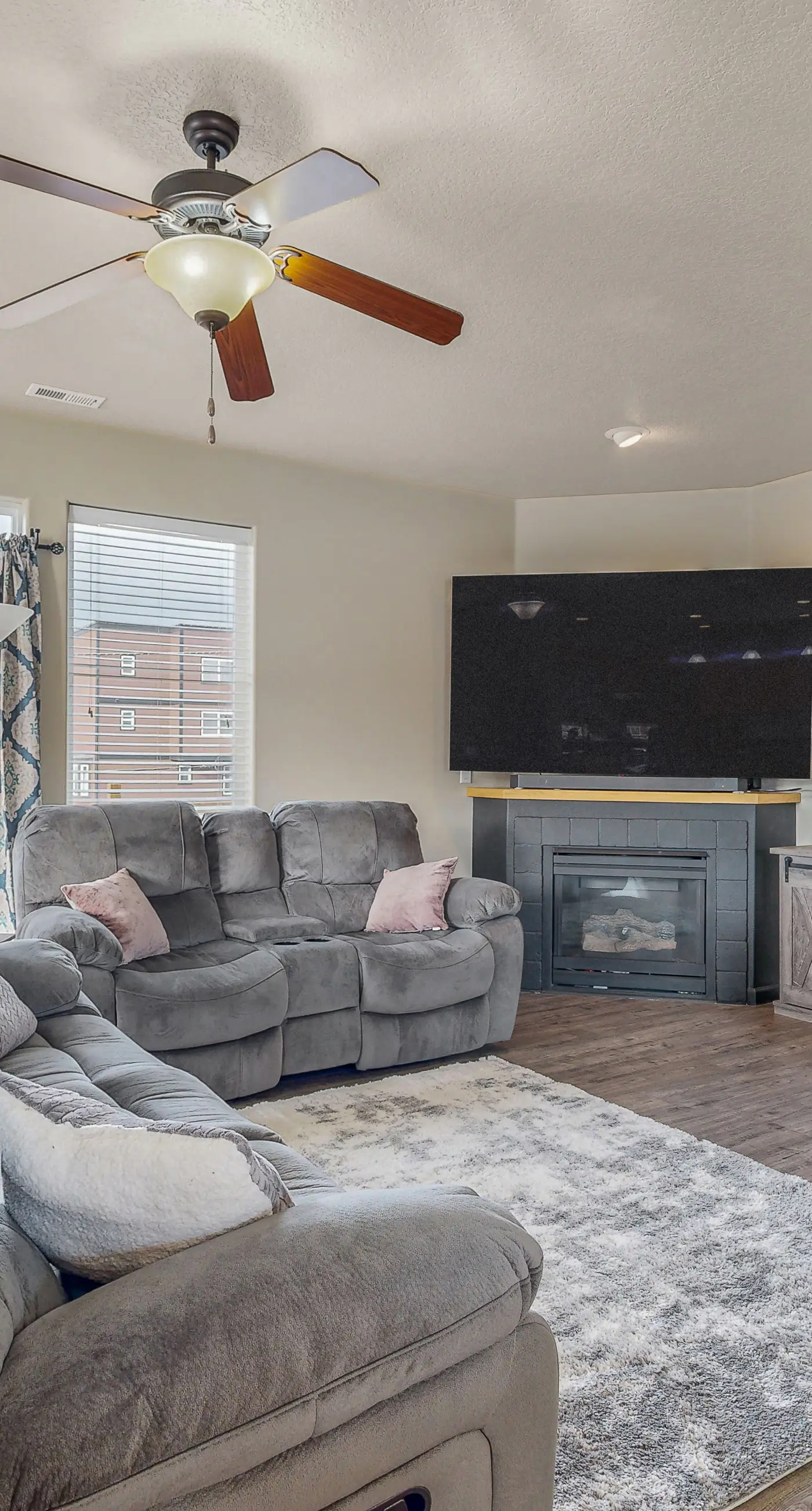 Spacious home close to the beach with peekaboo ocean views fireplaces hot tub