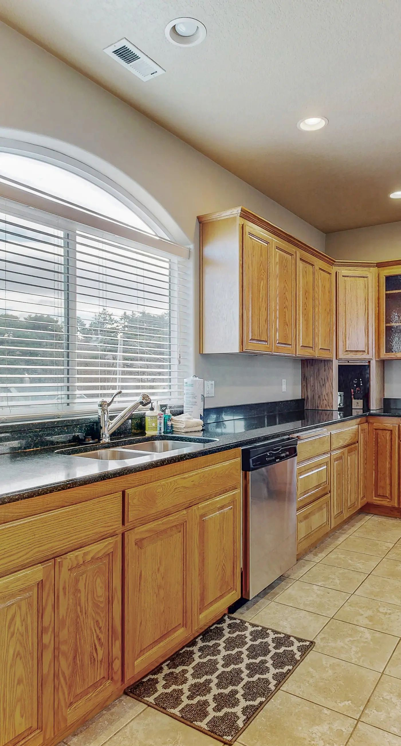 Spacious home close to the beach with peekaboo ocean views fireplaces hot tub
