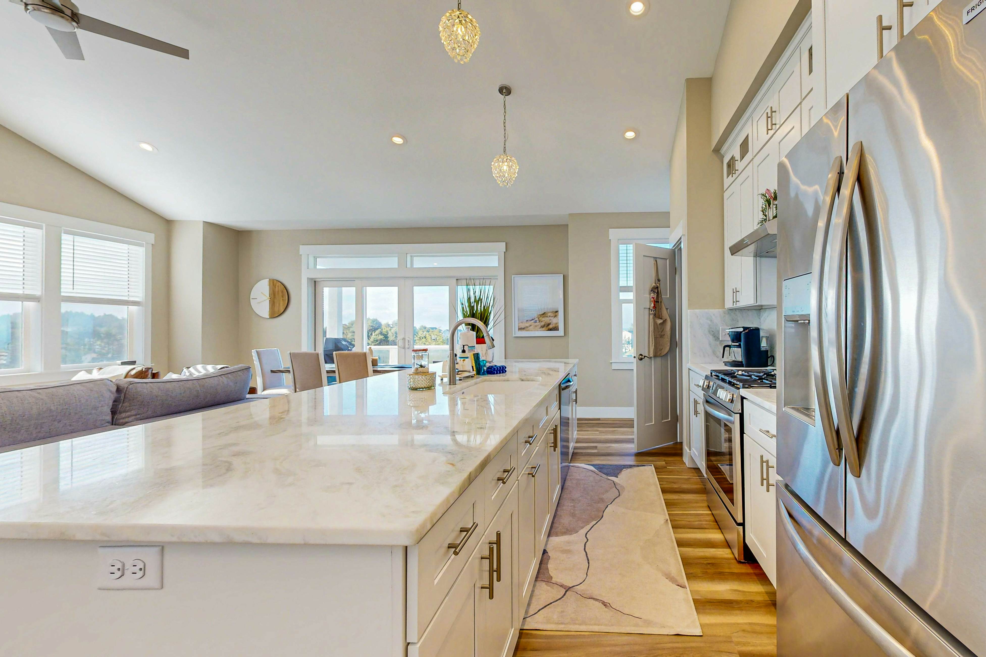 Beautiful & spacious, oceanview home, with hot tub & foosball table