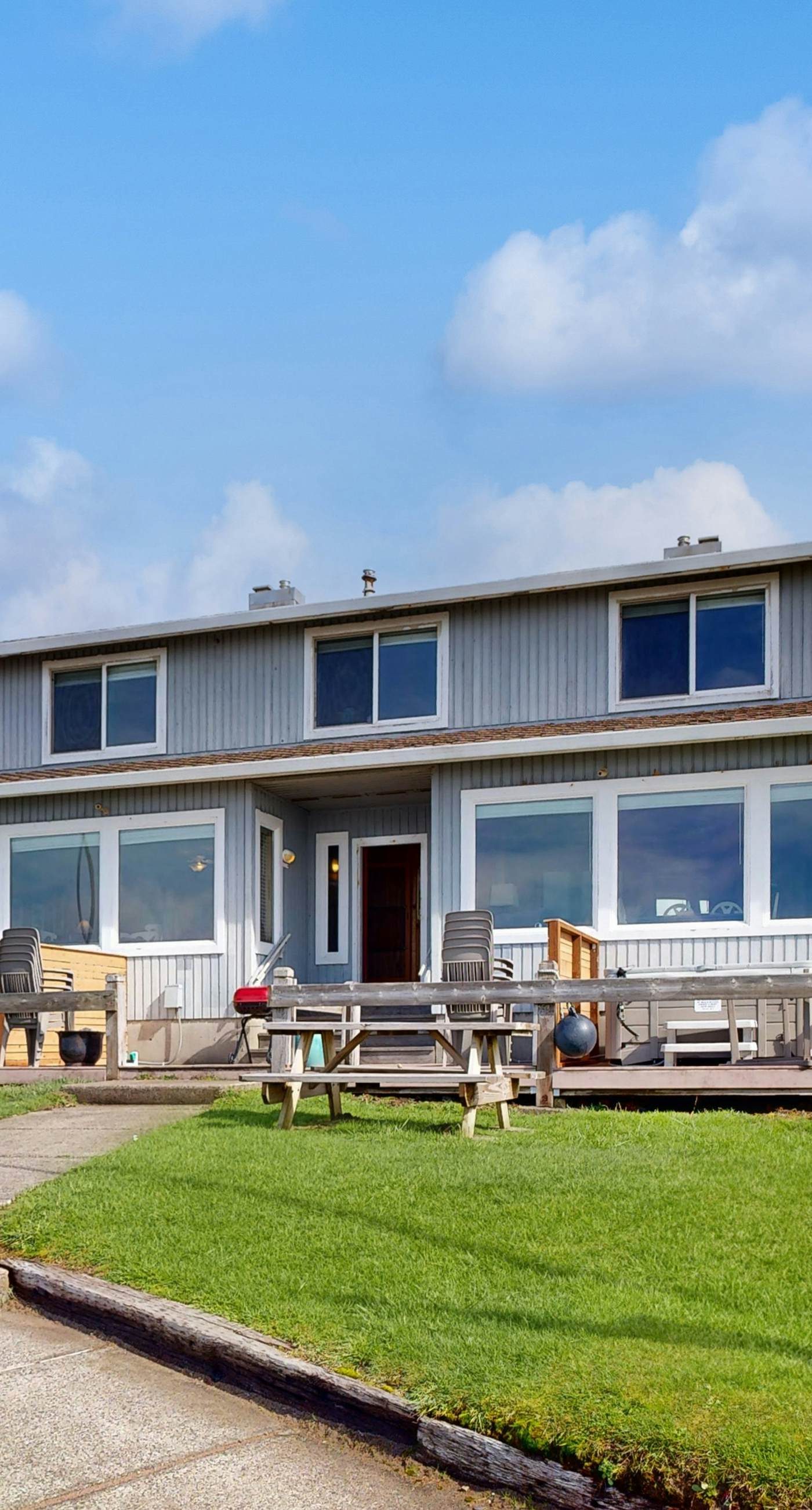 Beachfront ocean view duplex with private beach hot tub grill outdoor shower