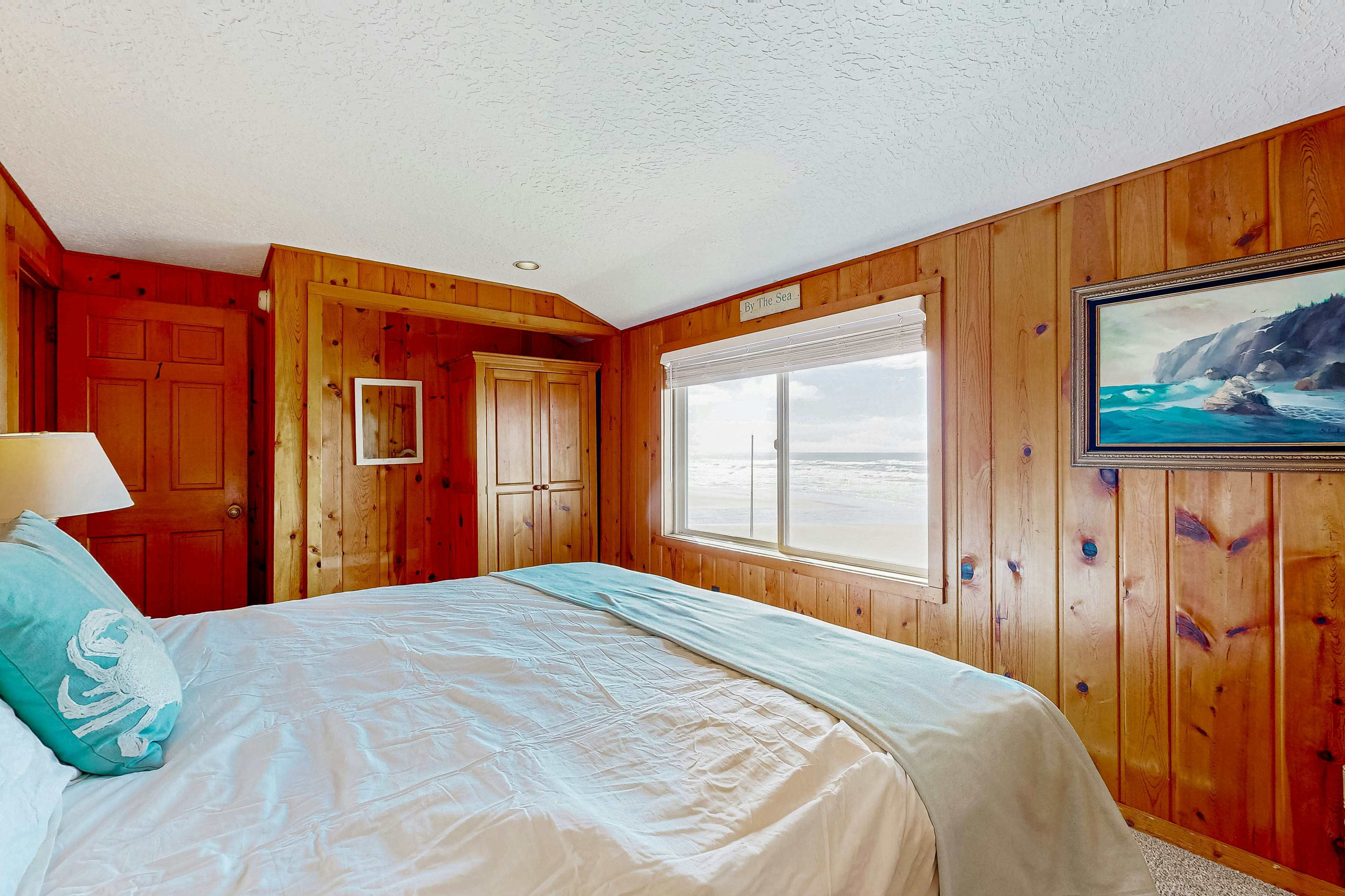 Beachfront ocean-view duplex with private beach, hot tub, grill, outdoor shower