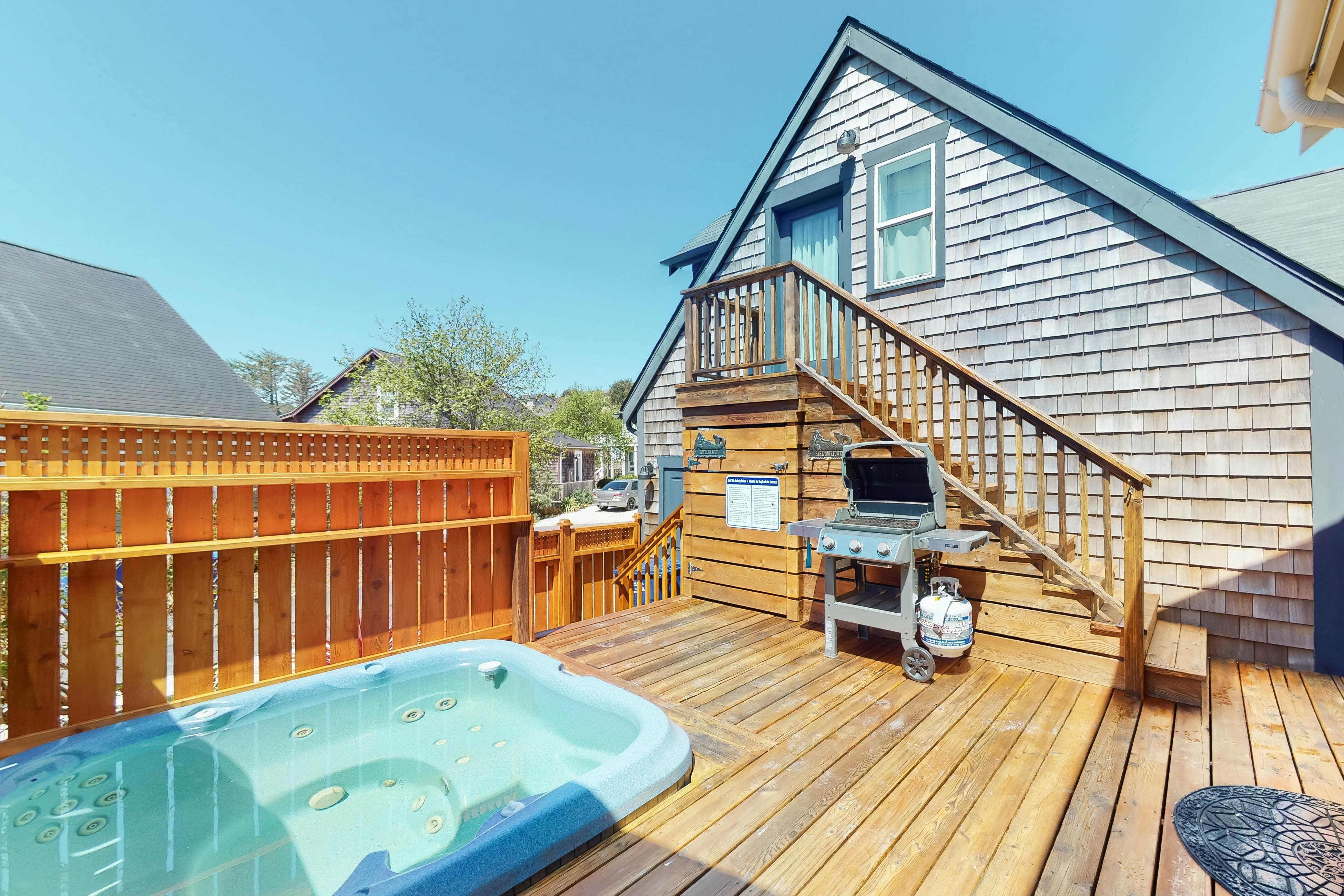 Dog-Friendly Home w/ Private Hot Tub, Free WiFi, Decks & Gas Grill