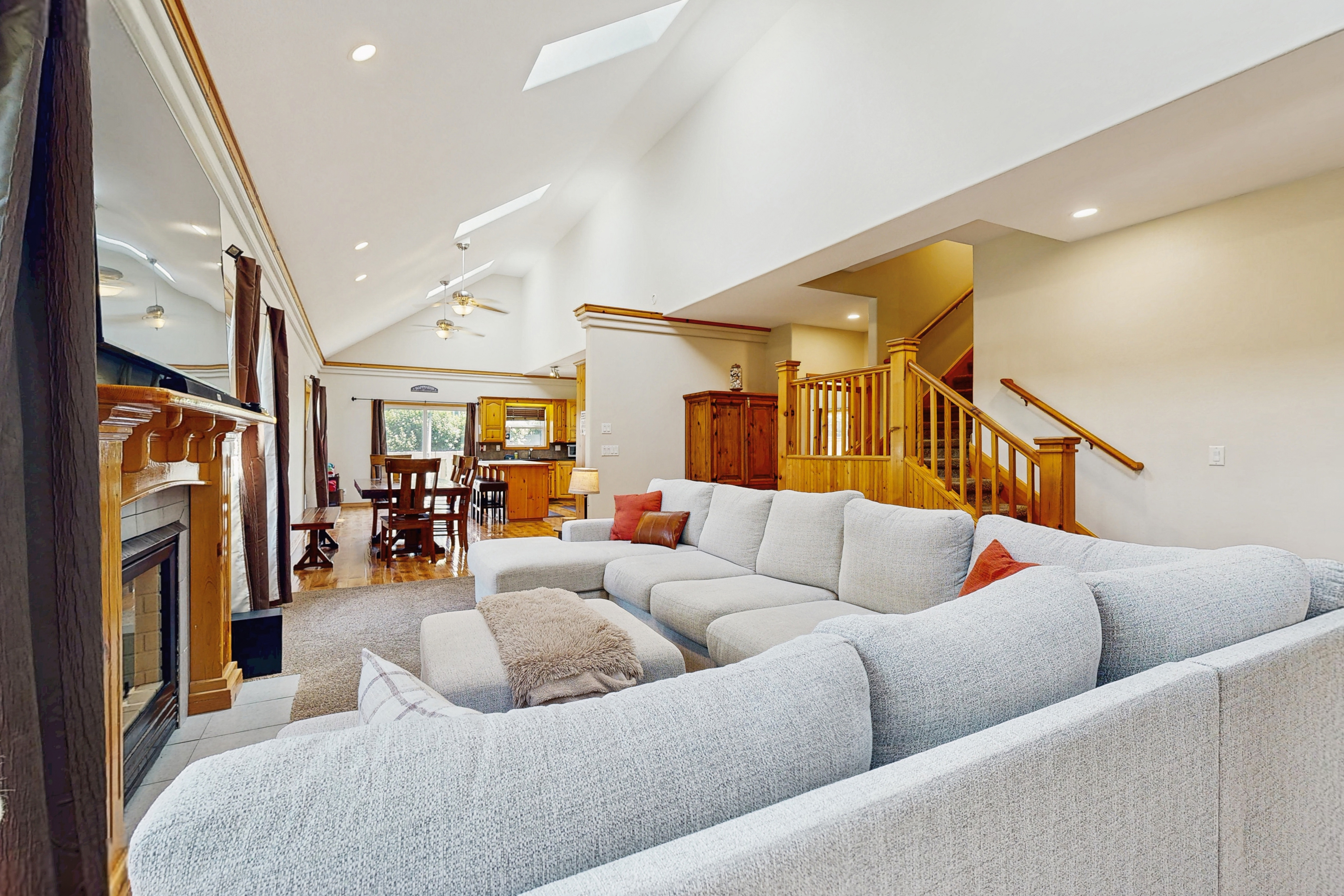 Expansive family friendly home with a private hot tub walk to the beach