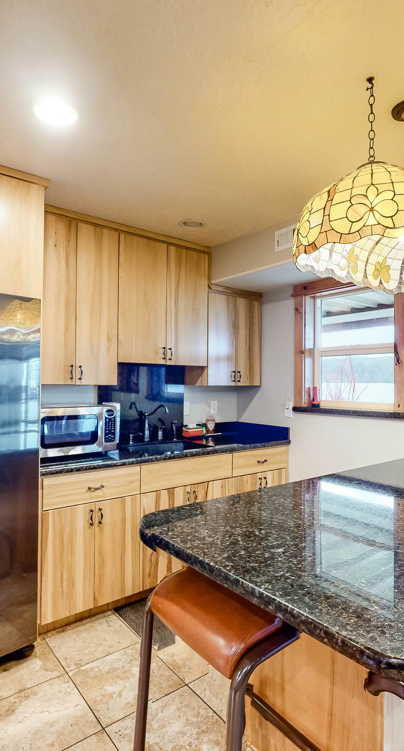 Lakefront Family Friendly Home with a Private Hot Tub Game Room and Dock