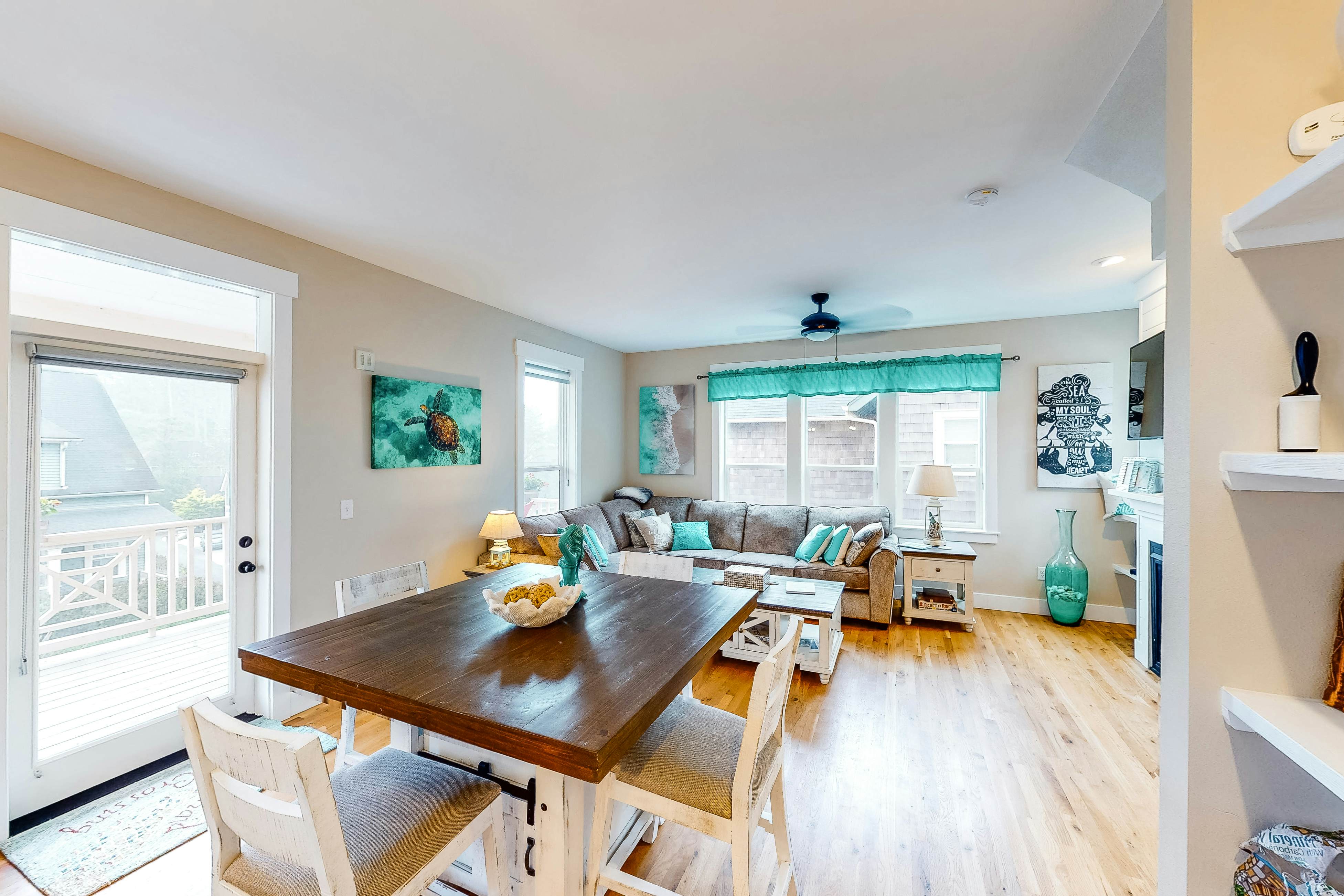 Charming, three-story getaway w/ two cozy living areas - walk to the beach