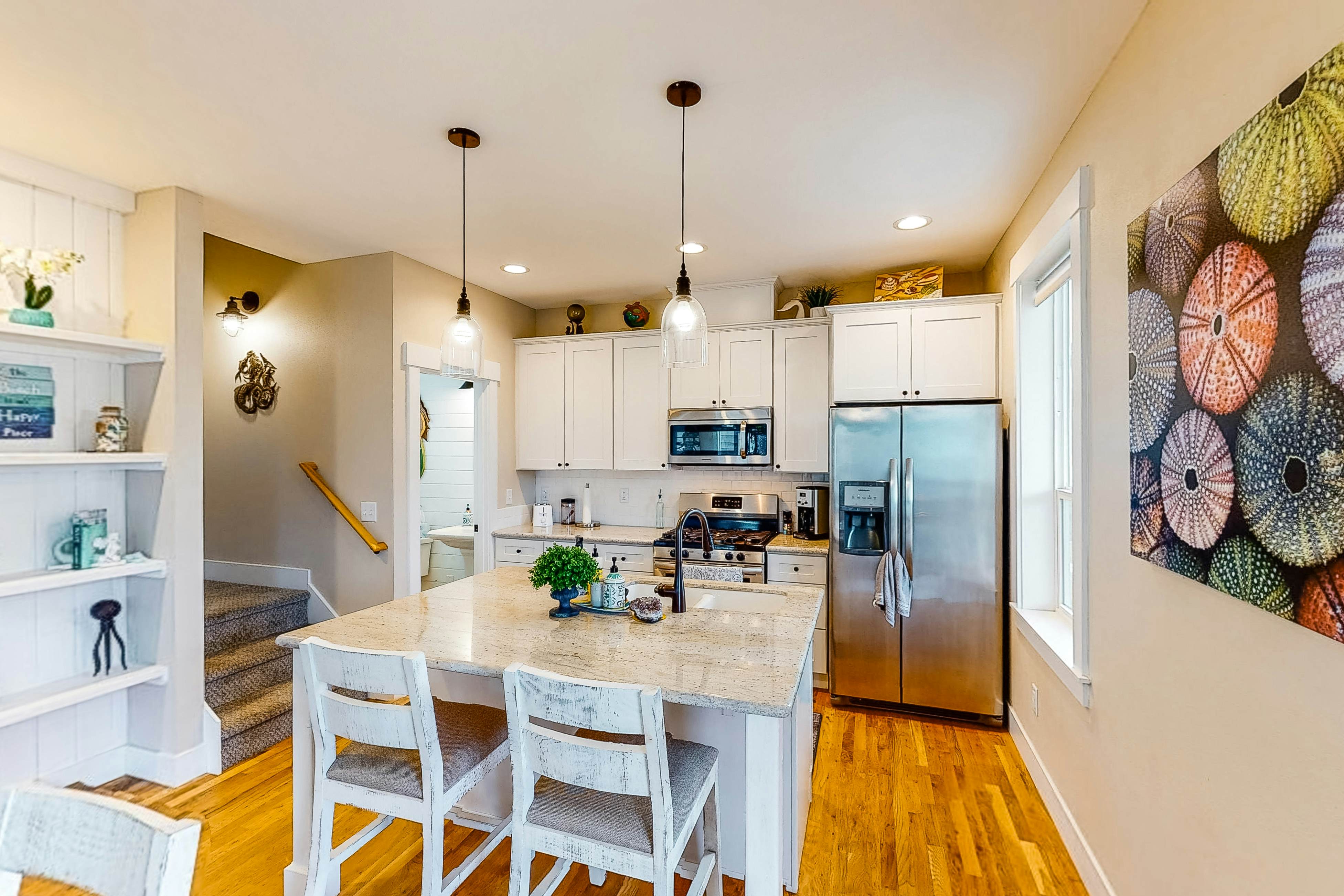 Charming, three-story getaway w/ two cozy living areas - walk to the beach