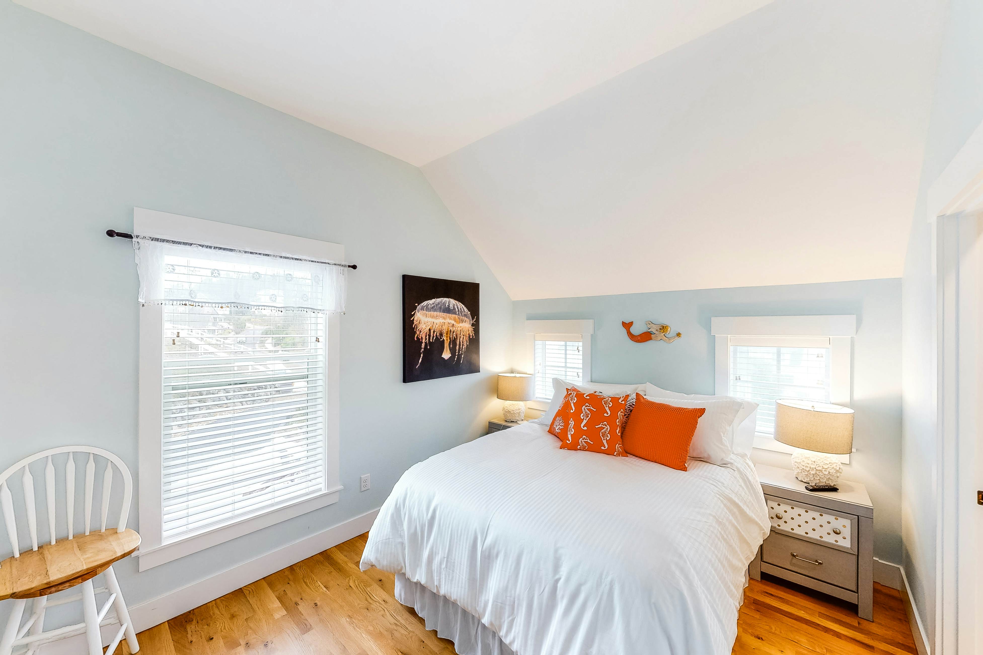 Charming, three-story getaway w/ two cozy living areas - walk to the beach