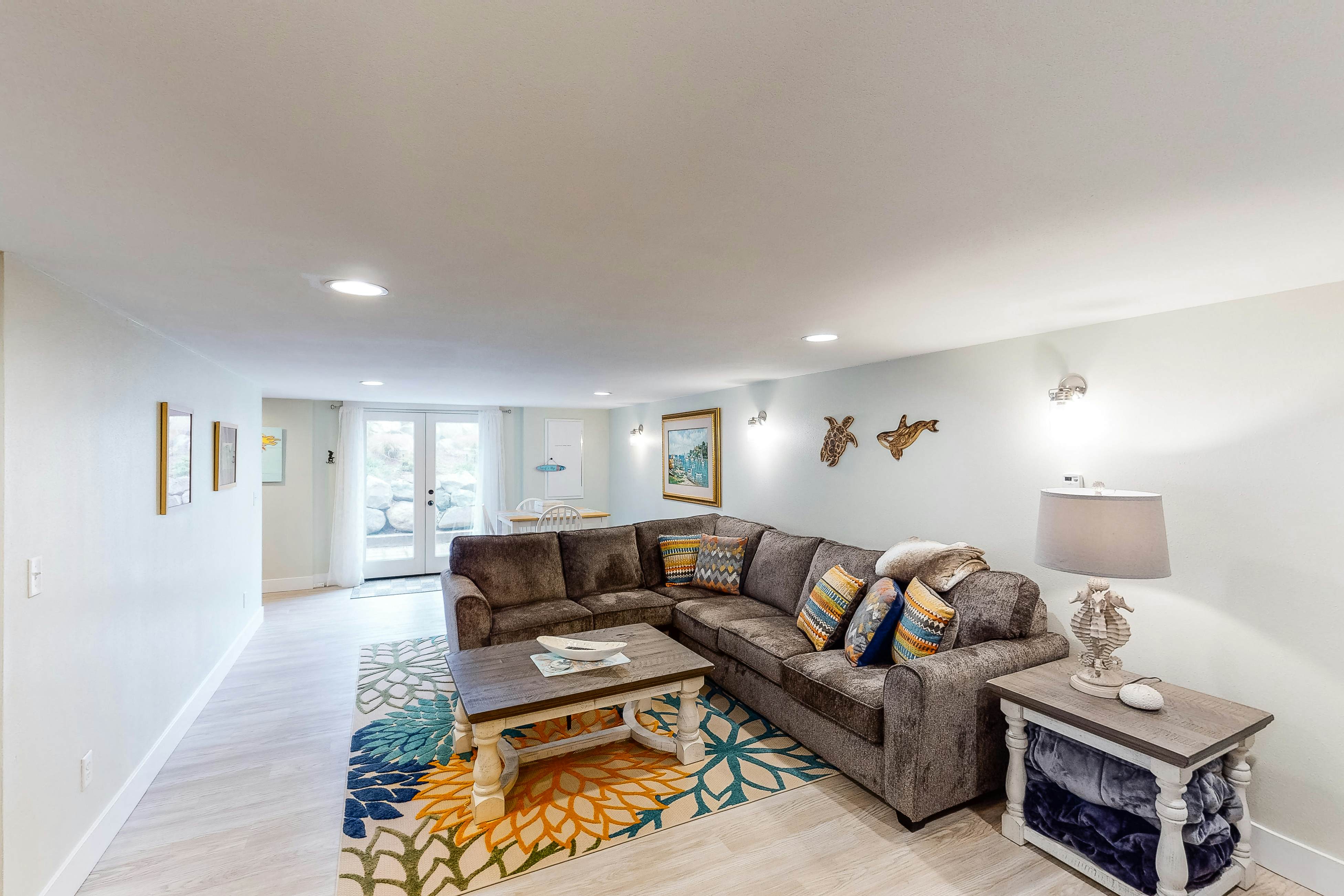 Charming, three-story getaway w/ two cozy living areas - walk to the beach