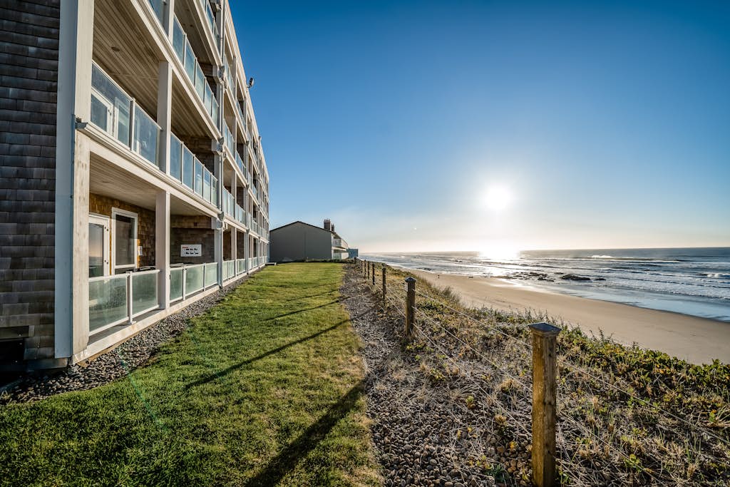 Oceanfront condo with private hot tub ocean views and high speed WiFi