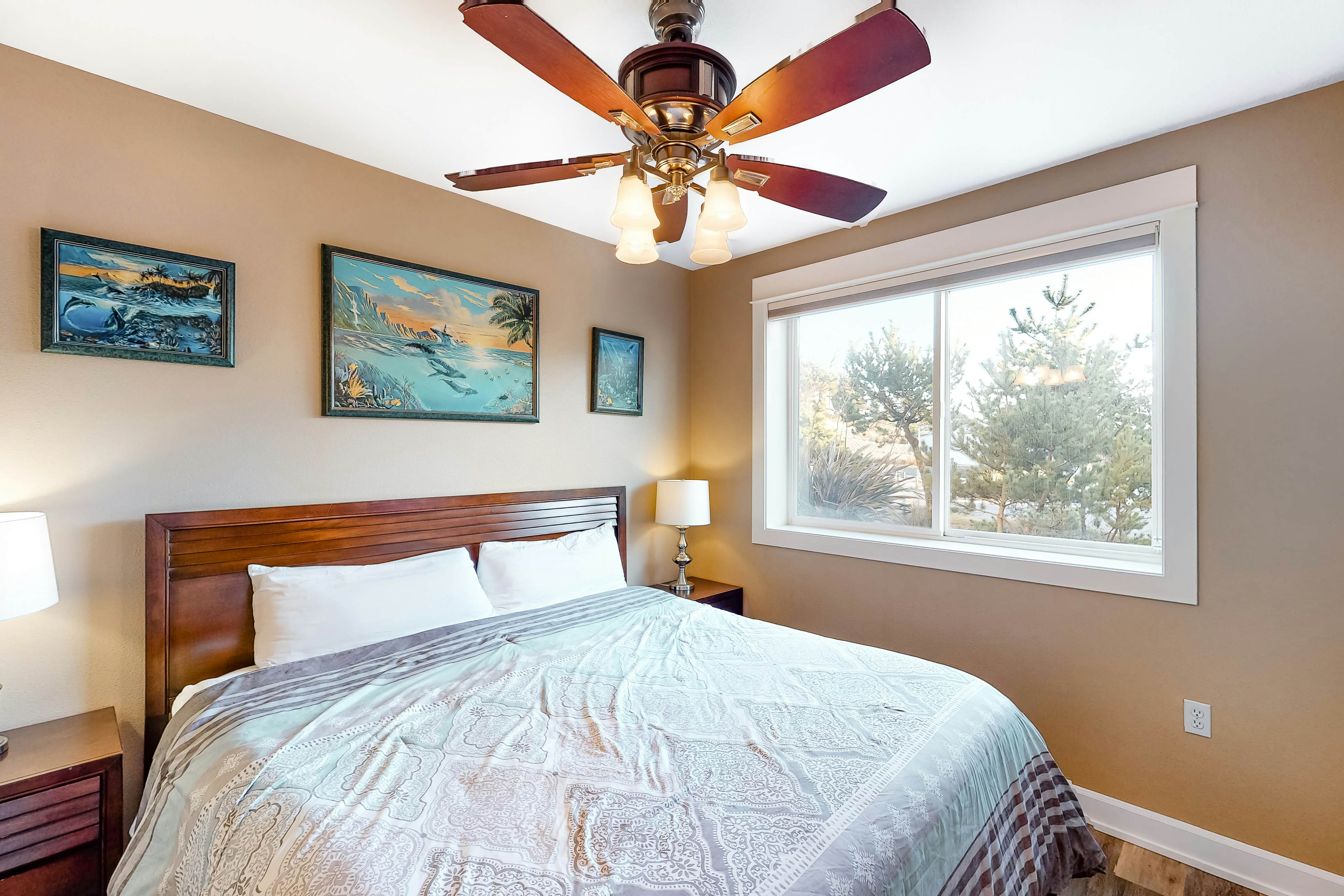 Oceanfront condo with private hot tub, ocean views, and high-speed WiFi