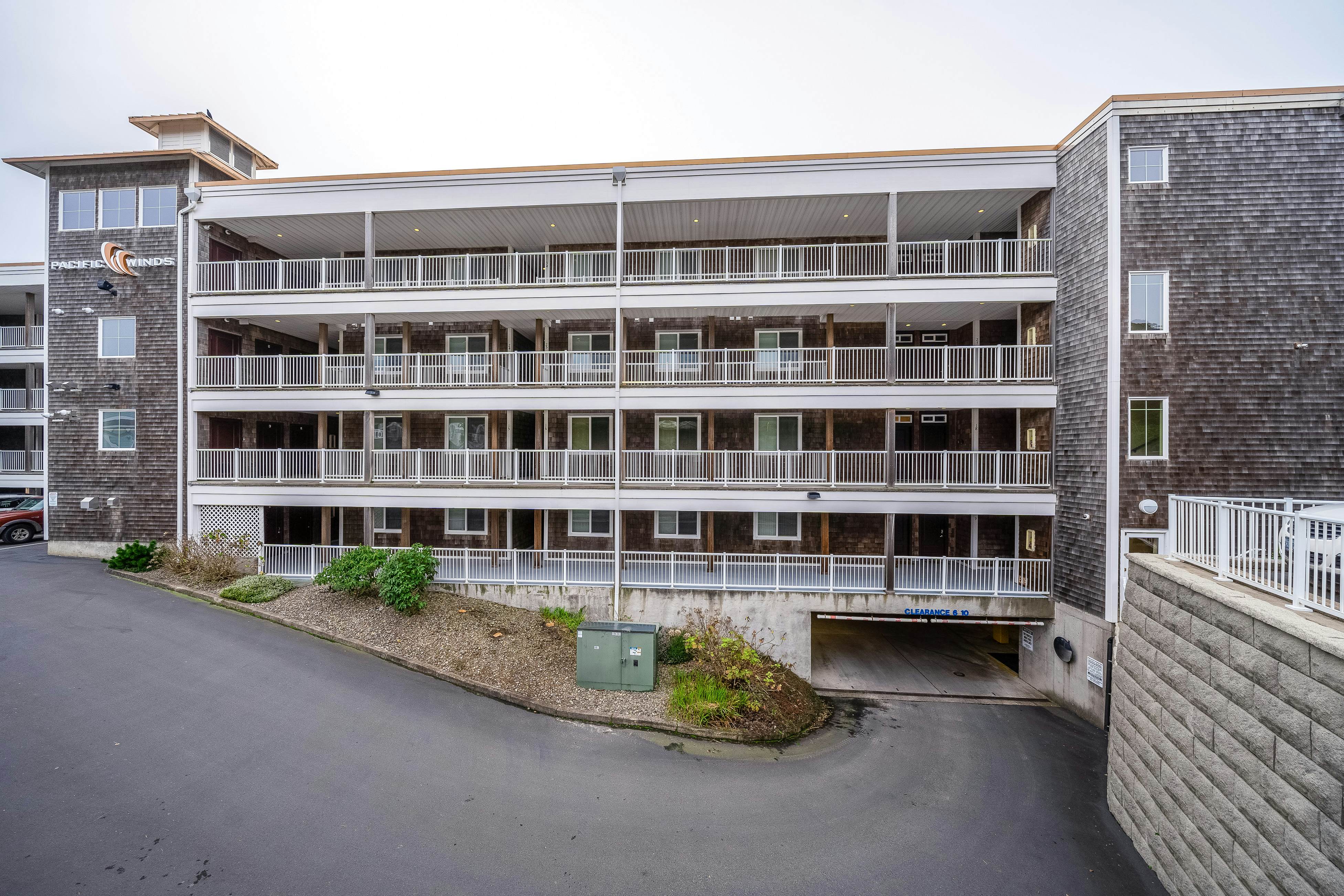 Oceanfront condo with private hot tub, ocean views, and high-speed WiFi