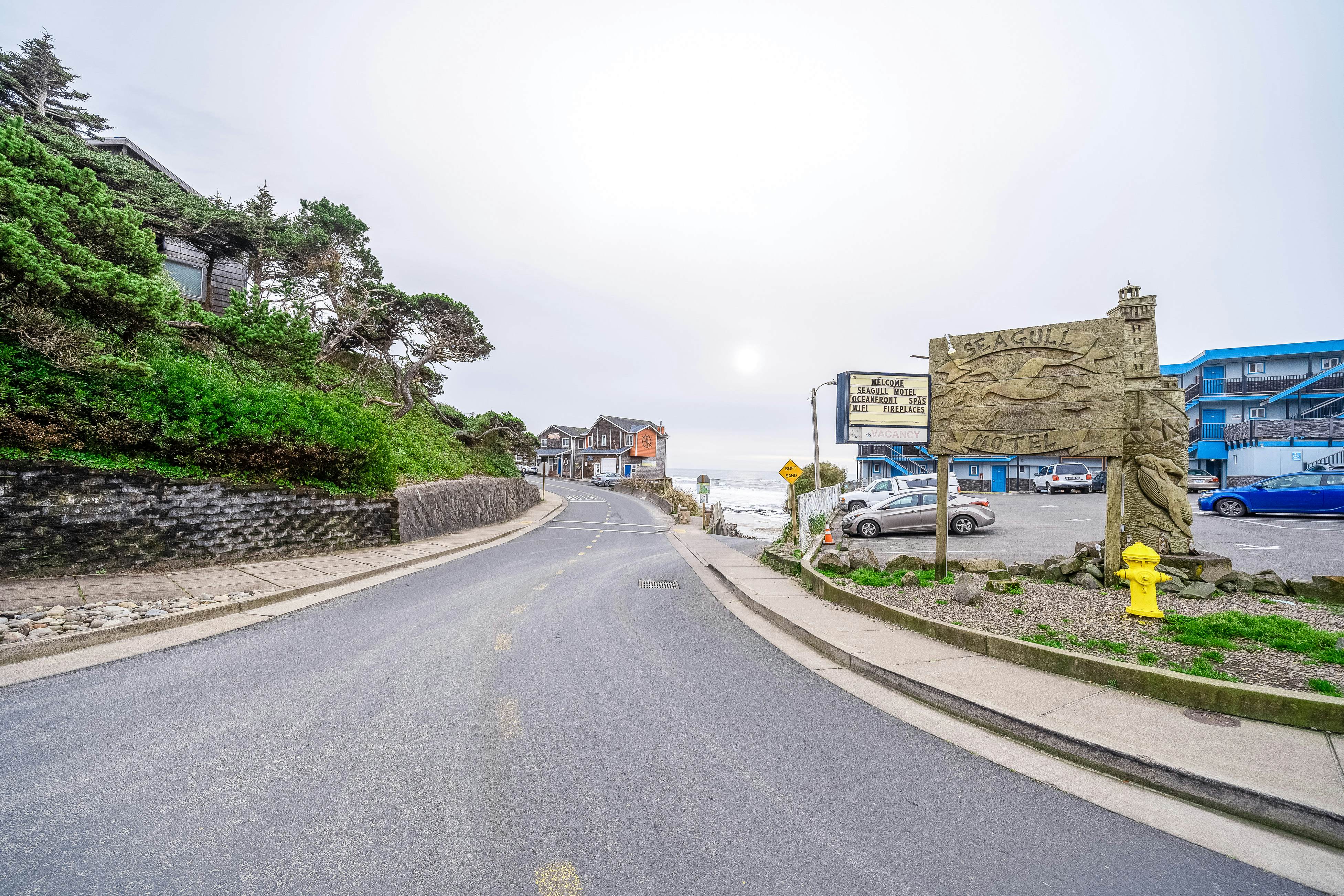 Oceanfront condo with private hot tub, ocean views, and high-speed WiFi