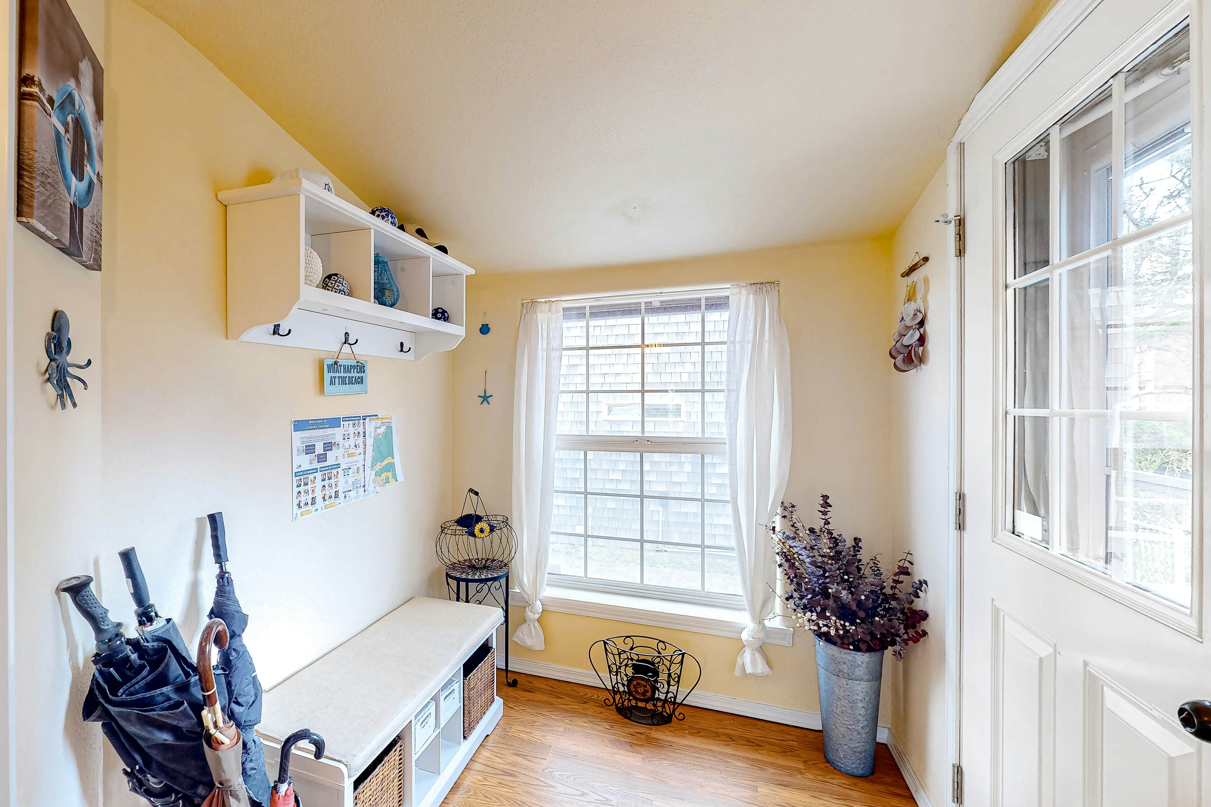 Lighthouse-Inspired Home w/ Ocean Views, Gas Fireplace, Fast WiFi - 2 Dogs OK