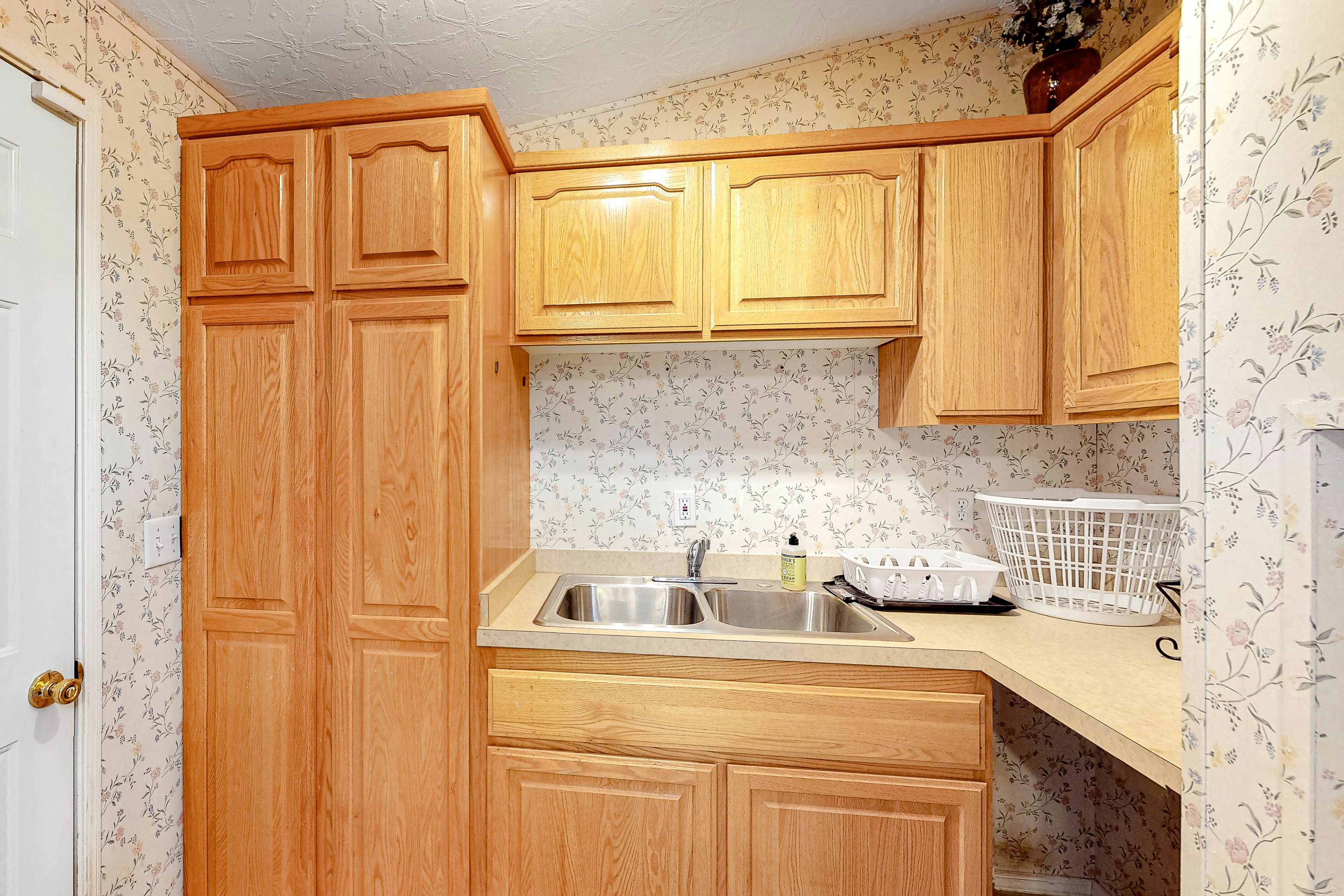 Lighthouse-Inspired Home w/ Ocean Views, Gas Fireplace, Fast WiFi - 2 Dogs OK