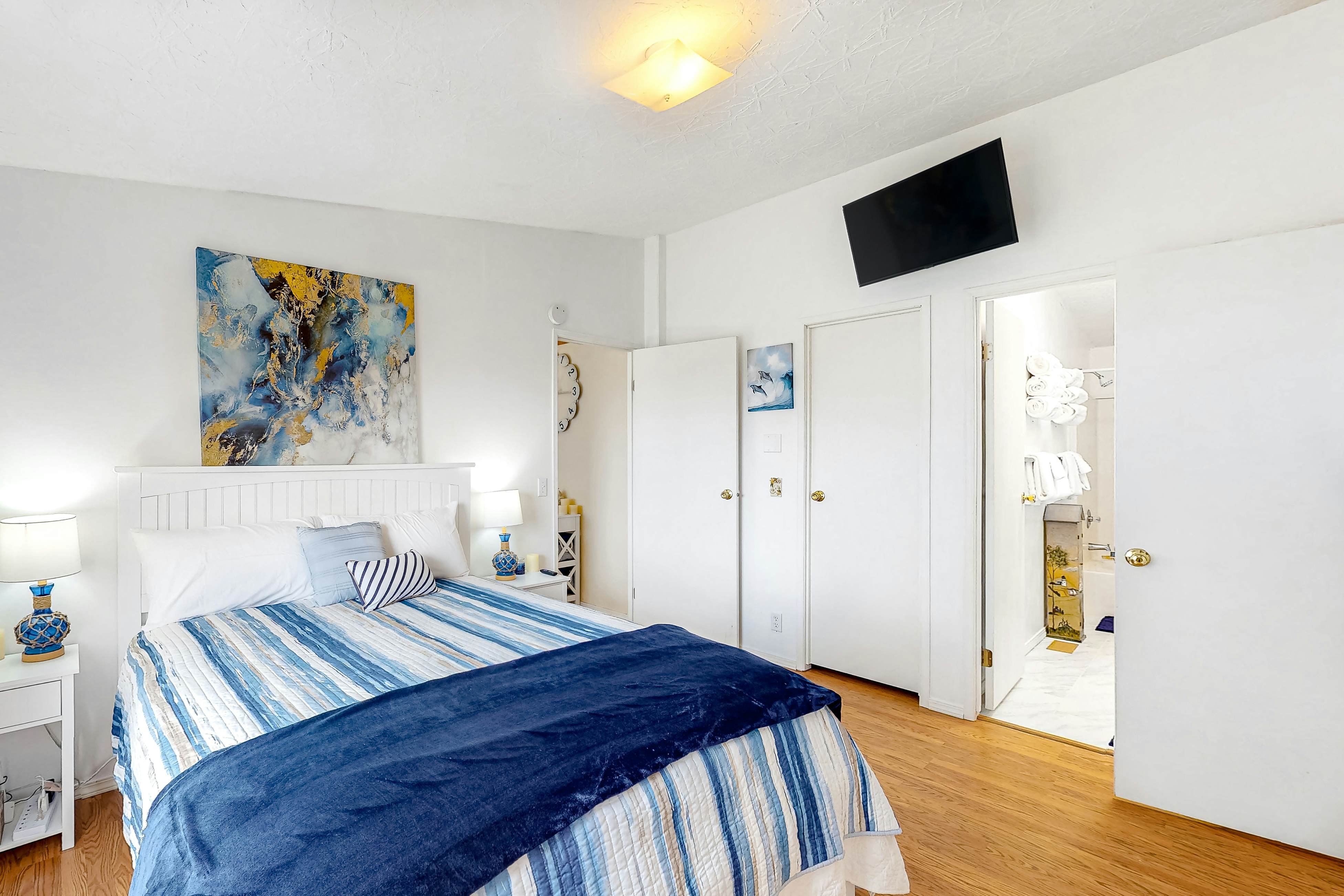 Lighthouse-Inspired Home w/ Ocean Views, Gas Fireplace, Fast WiFi - 2 Dogs OK