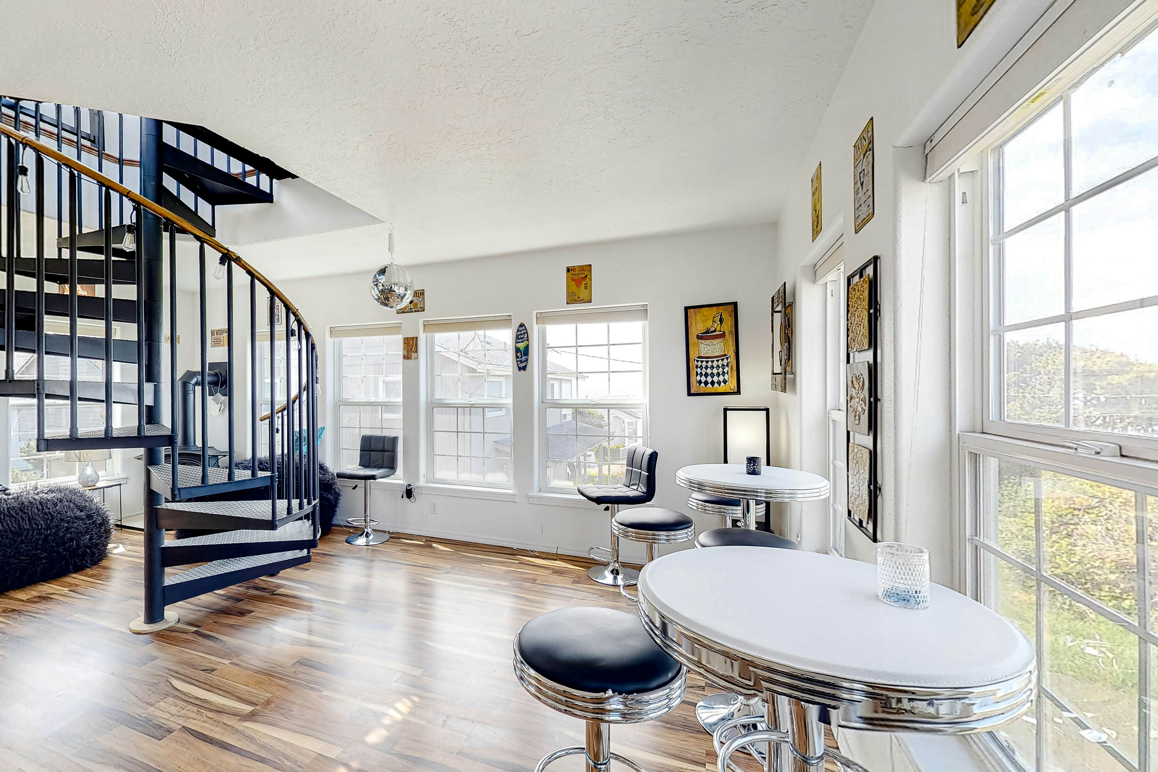 Lighthouse-Inspired Home w/ Ocean Views, Gas Fireplace, Fast WiFi - 2 Dogs OK