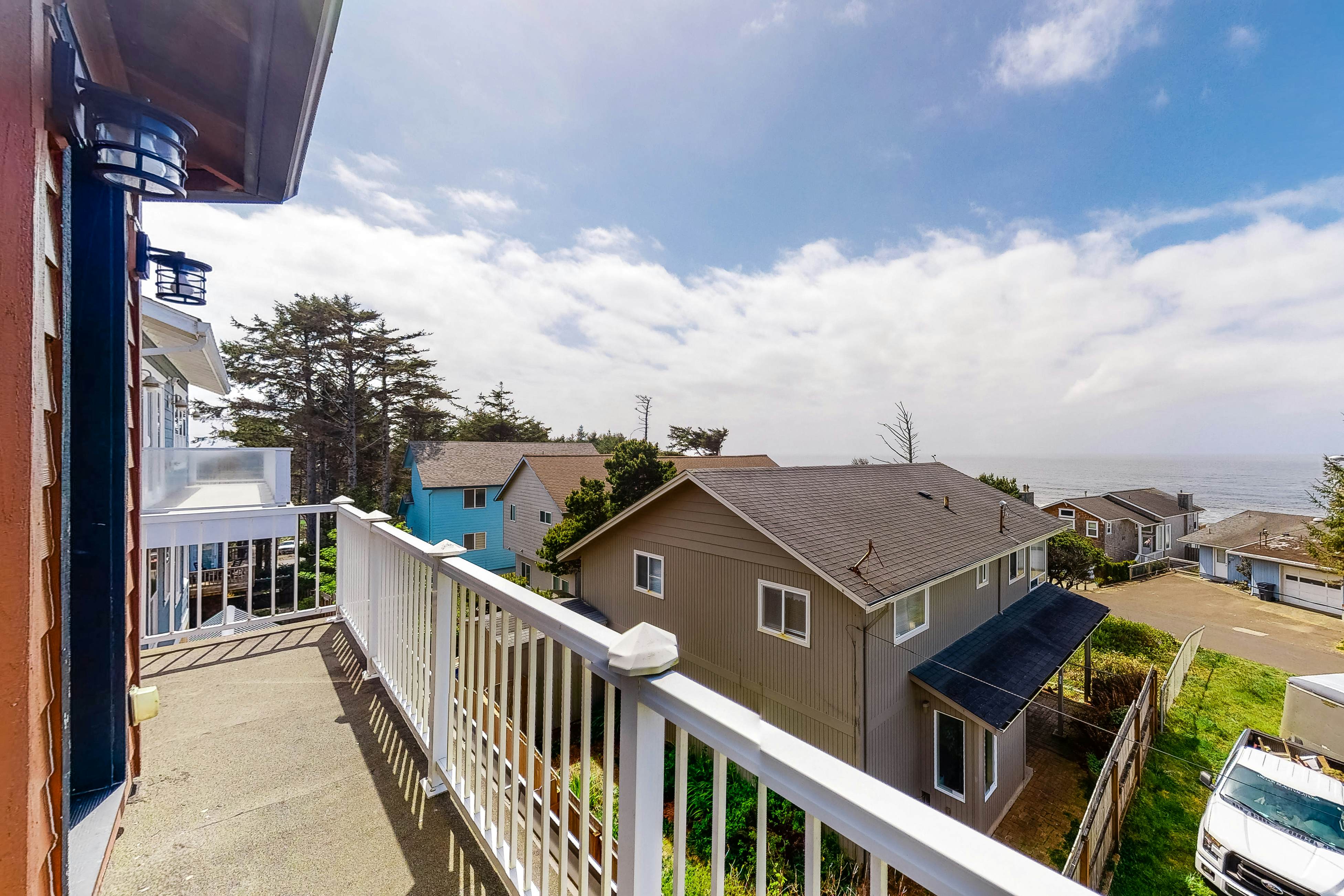 Lighthouse-Inspired Home w/ Ocean Views, Gas Fireplace, Fast WiFi - 2 Dogs OK