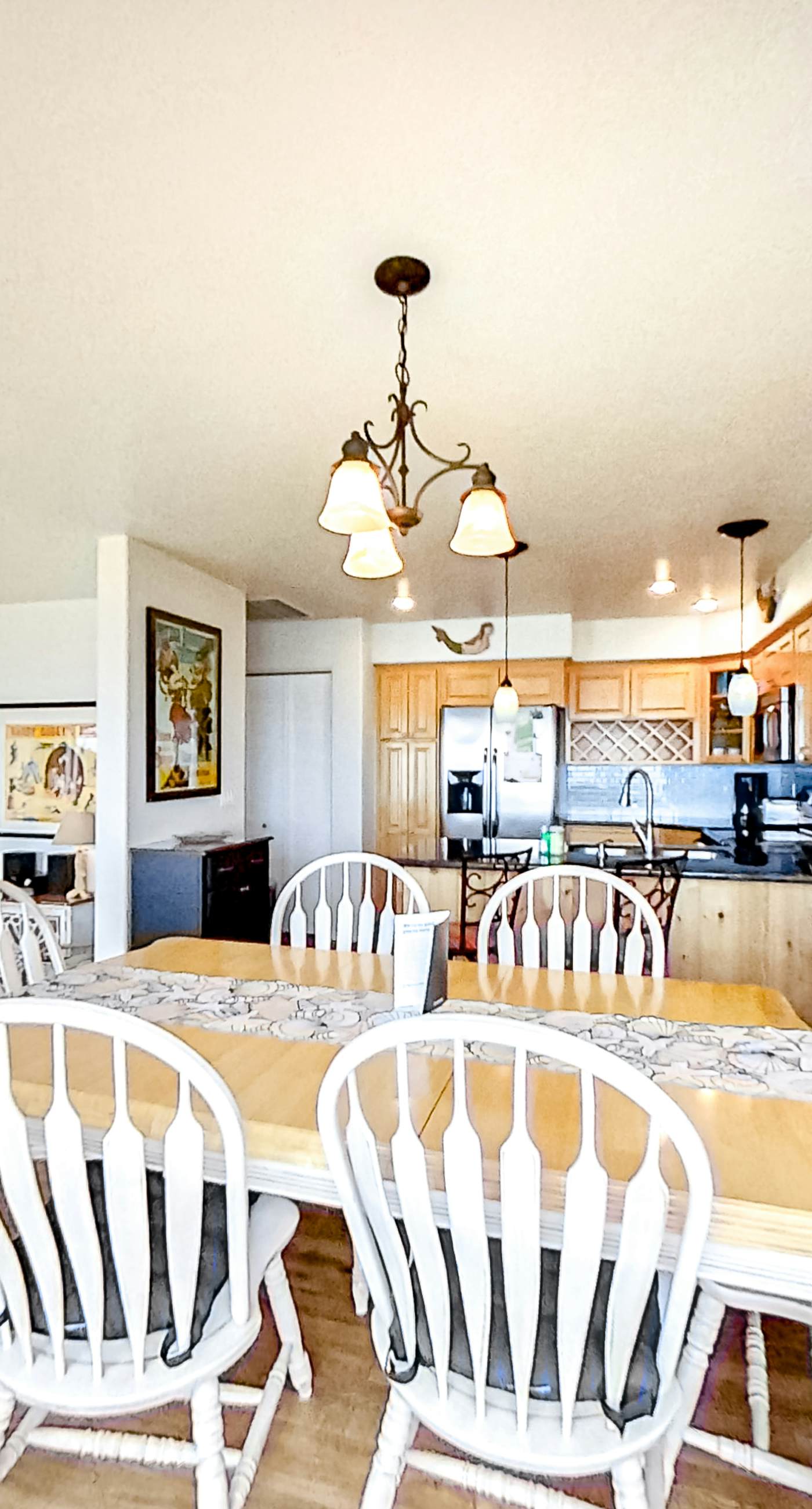 Two Story Dog Friendly Oceanfront Home with Free WiFi and Gas Fireplace