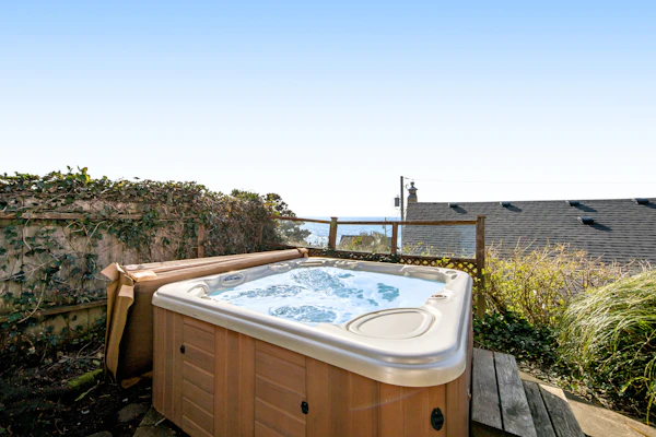 Dog Friendly Coastal Retreat with Ocean Views