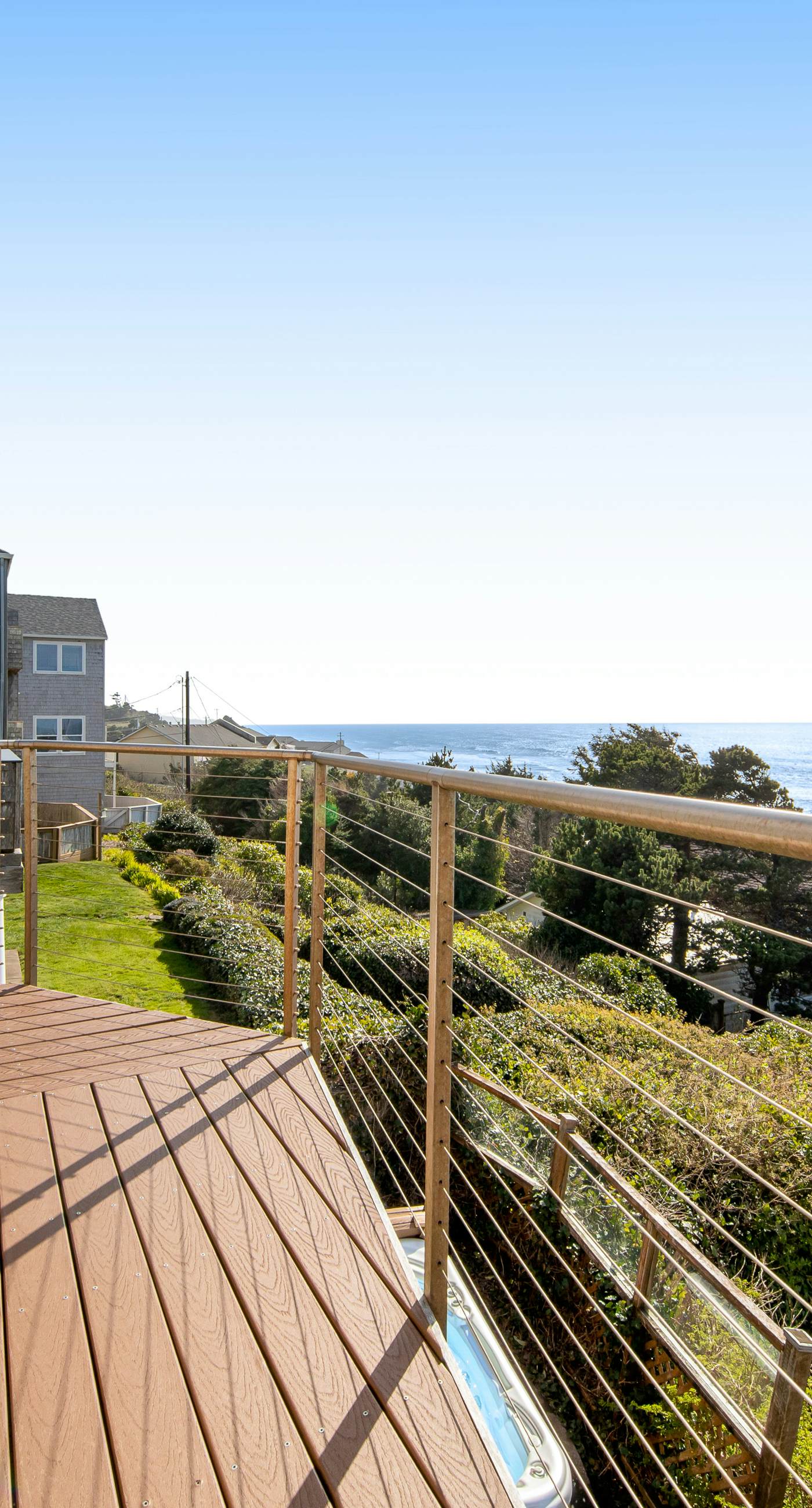 Dog Friendly Coastal Retreat with Ocean Views