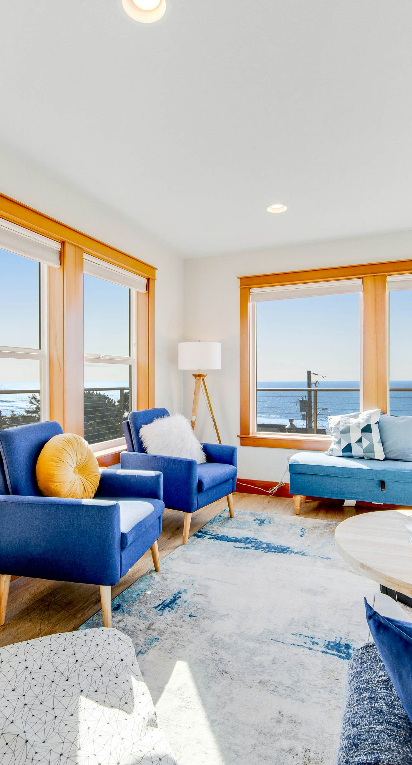 Dog Friendly Coastal Retreat with Ocean Views