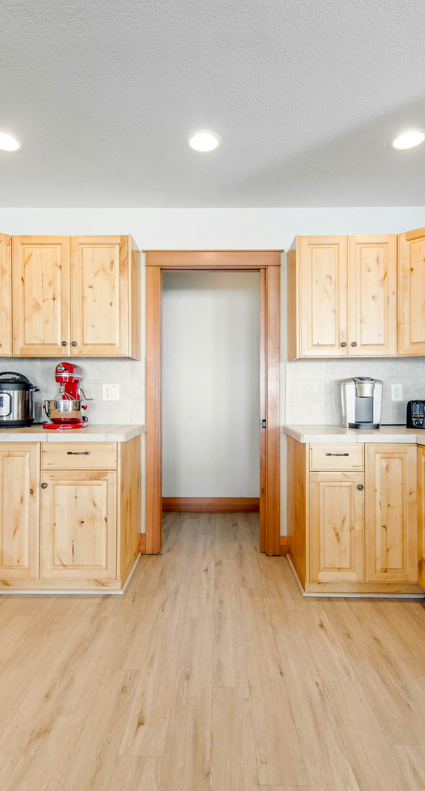 Dog Friendly Coastal Retreat with Ocean Views